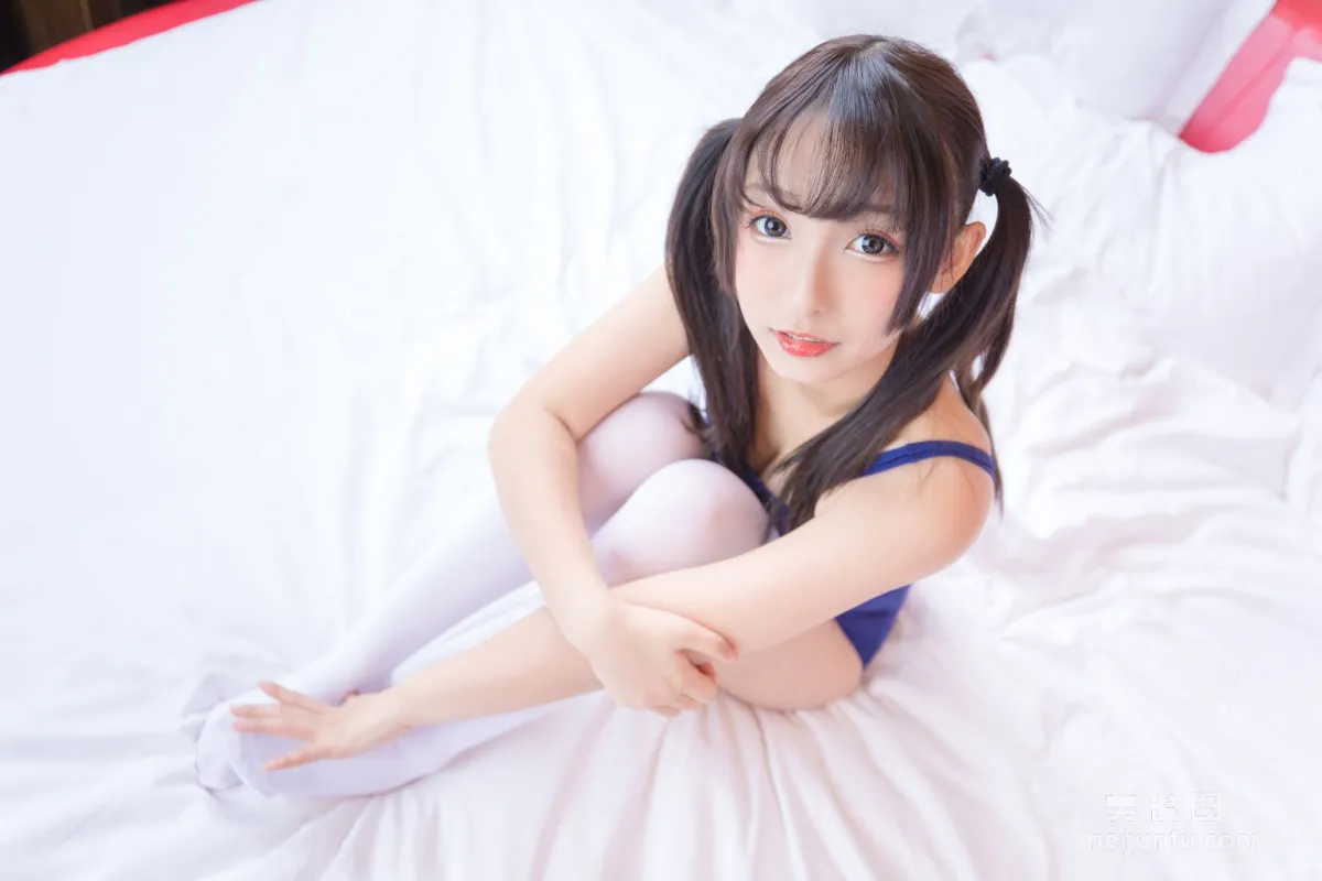 萝莉Coser神楽坂真冬 《水の形》 写真集136