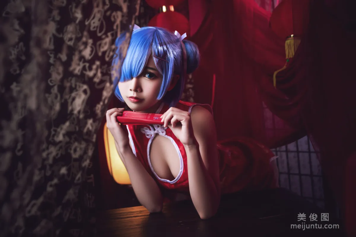 [美女Coser] 面饼仙儿 《雷姆旗袍》 写真集10