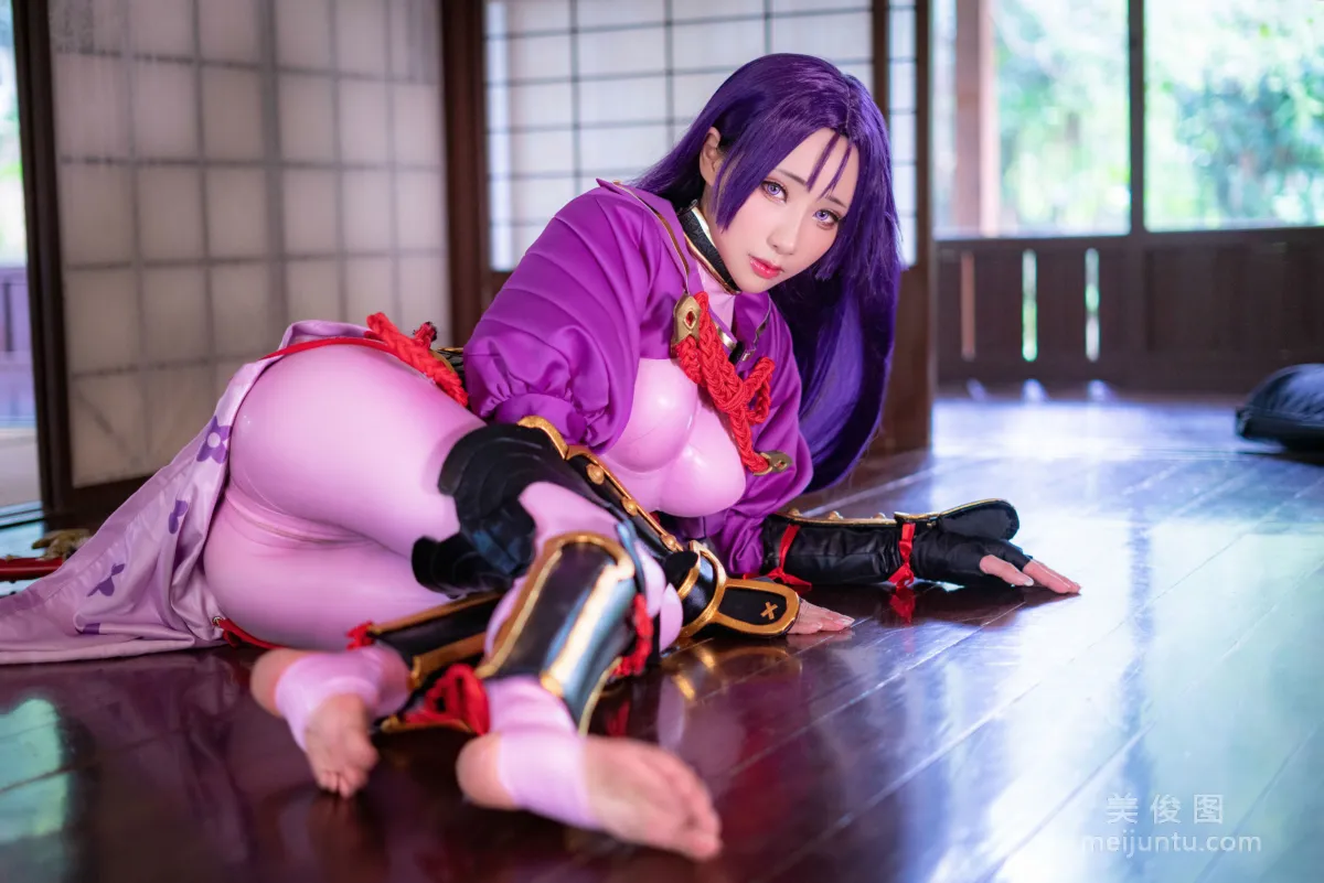 [网红Coser] 雨波_HaneAme 《源赖光》 写真集34