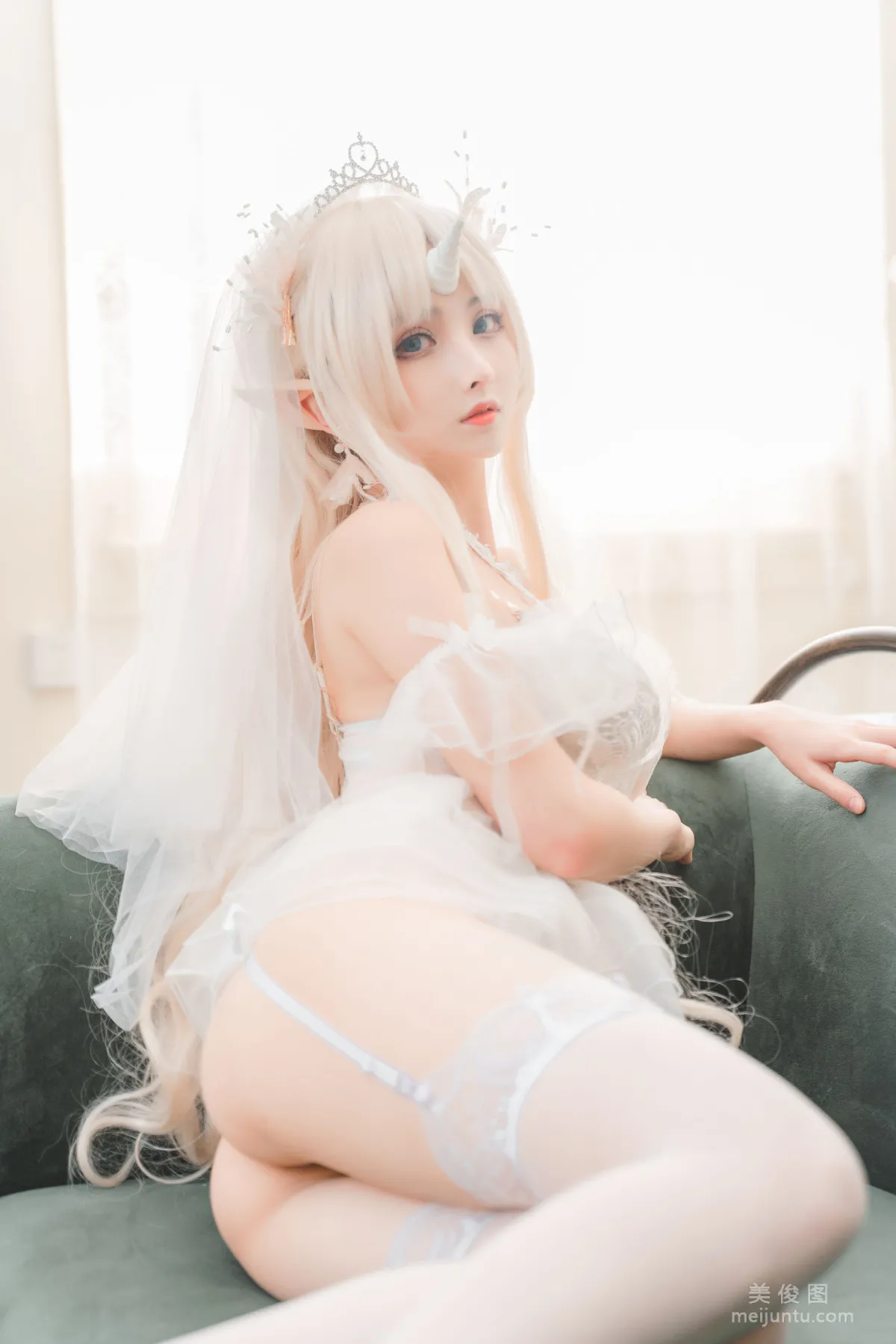 [网红美女Coser] rioko凉凉子 《独角兽》 写真集24