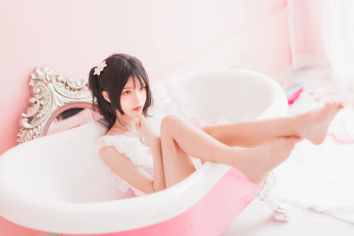 桜桃喵 冬眠系列 《粉色浴缸》 写真集28