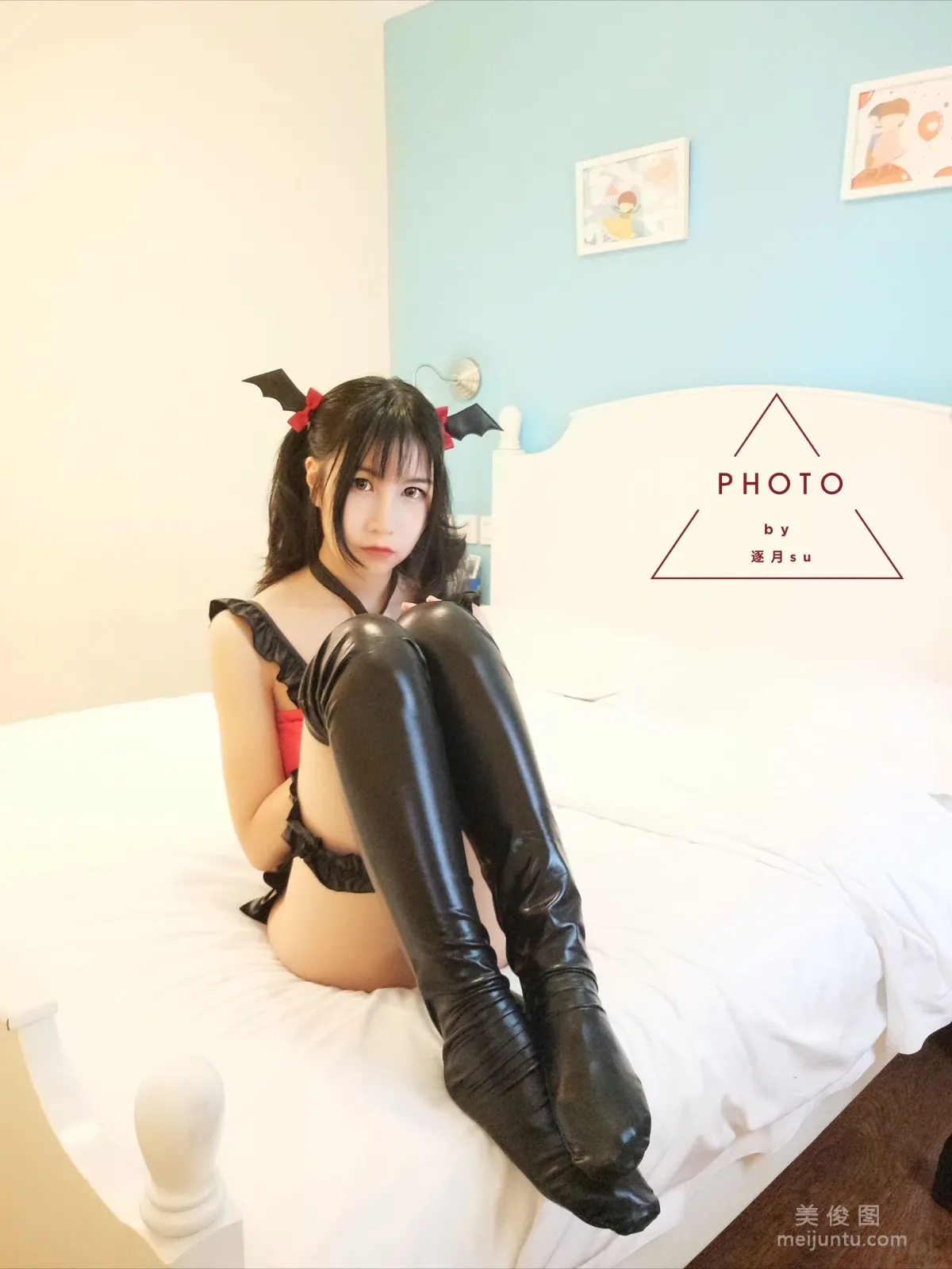 Cosplayer逐月su 《小恶魔》 写真集4