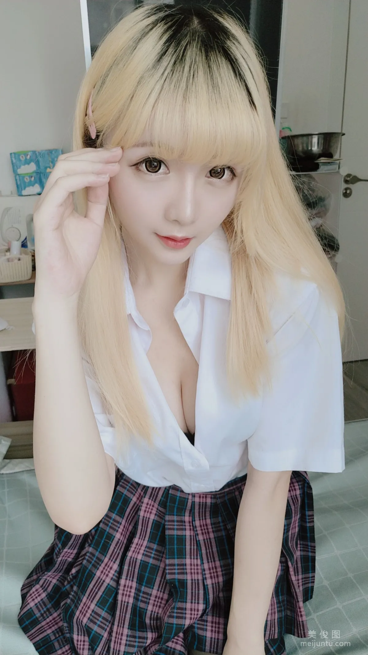 星之迟迟 《jk格子裙》 写真集38