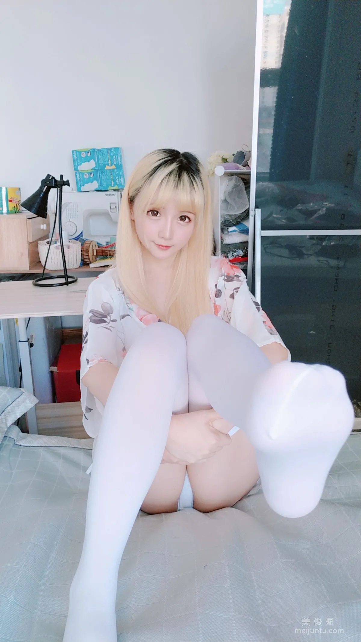 [网红Coser美女] 星之迟迟 《和服》 写真集25