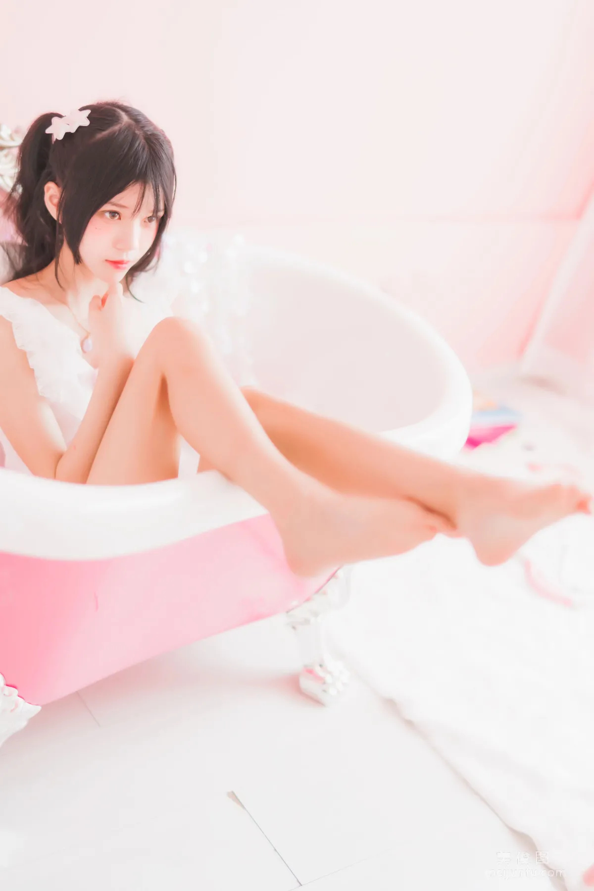桜桃喵 冬眠系列 《粉色浴缸》 写真集27