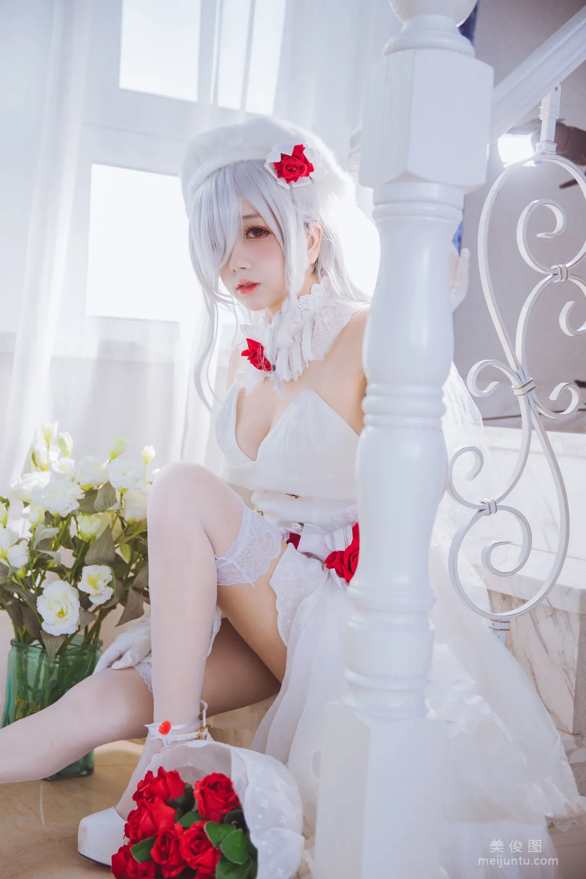 [网红Coser] 日奈娇 《g36c 礼服》 写真集24