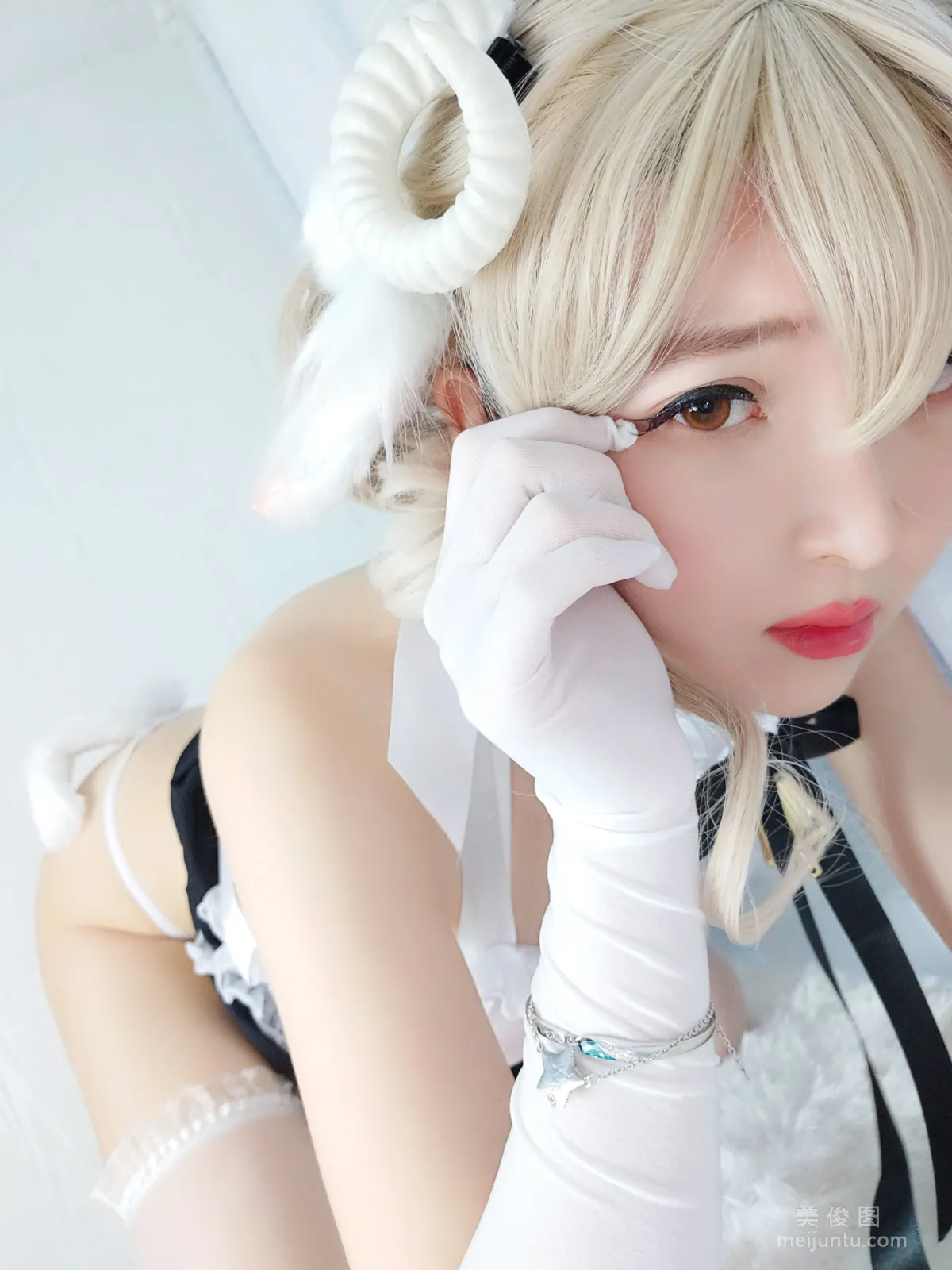 Cosplayer一小央泽 《小绵羊》 写真集16