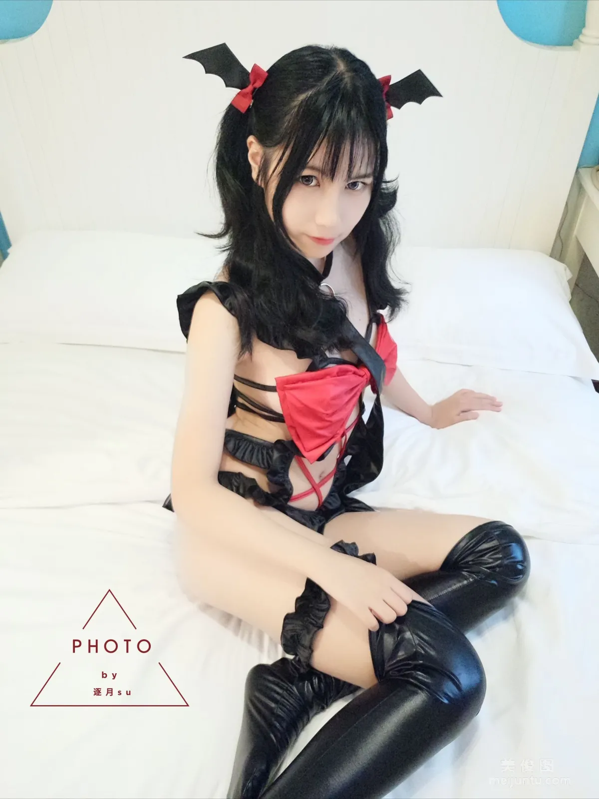 Cosplayer逐月su 《小恶魔》 写真集5