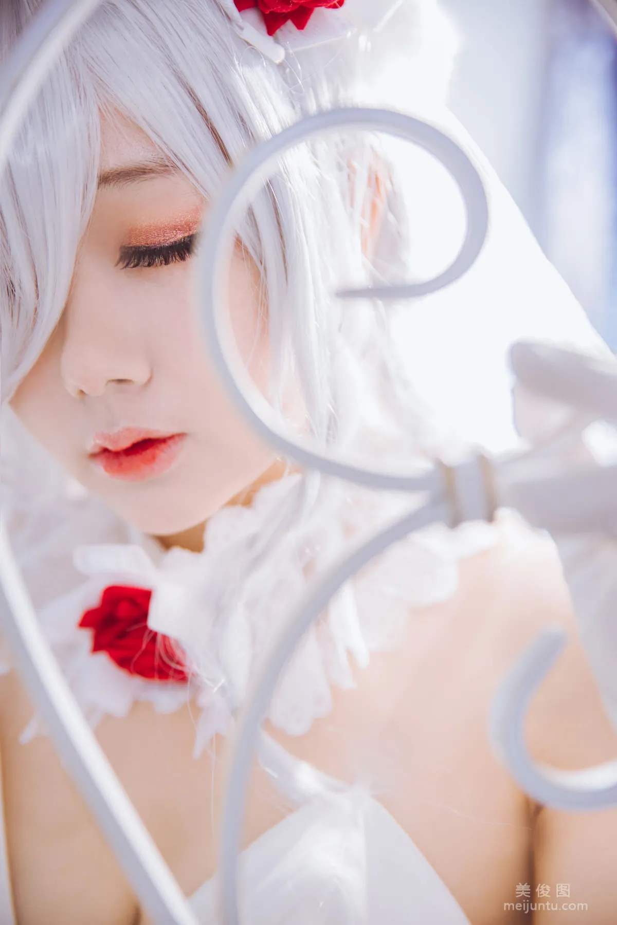 [网红Coser] 日奈娇 《g36c 礼服》 写真集29