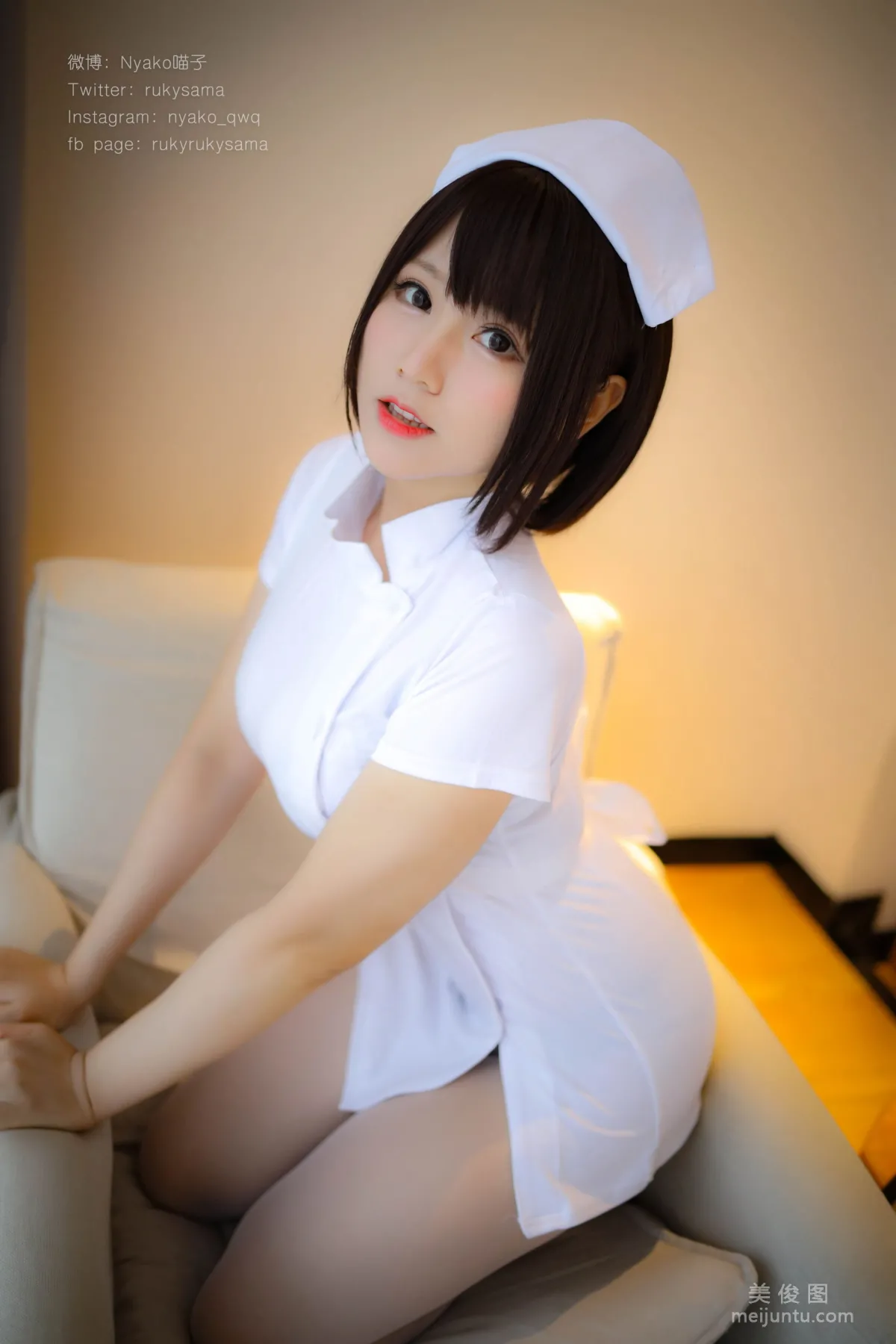 Nyako喵子 《白丝护士服》 写真集18