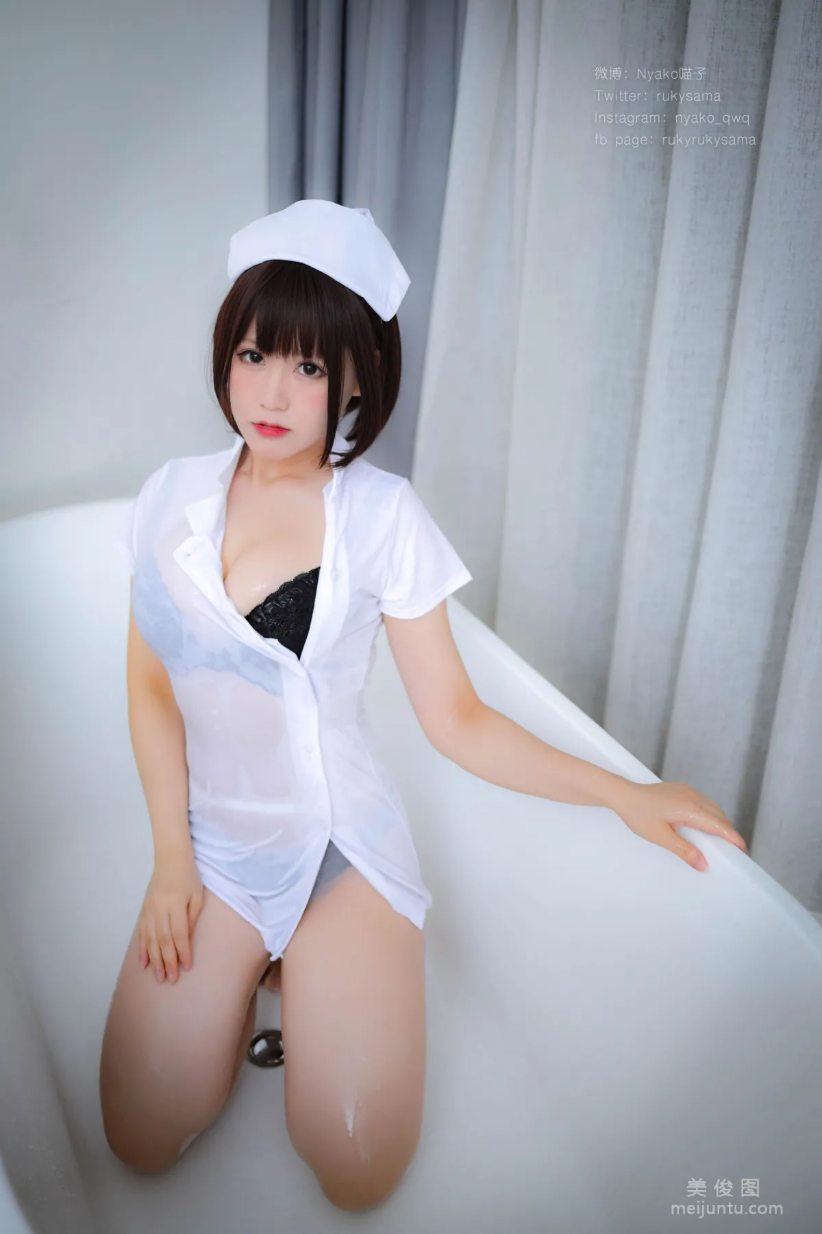 Nyako喵子 《白丝护士服》 写真集57