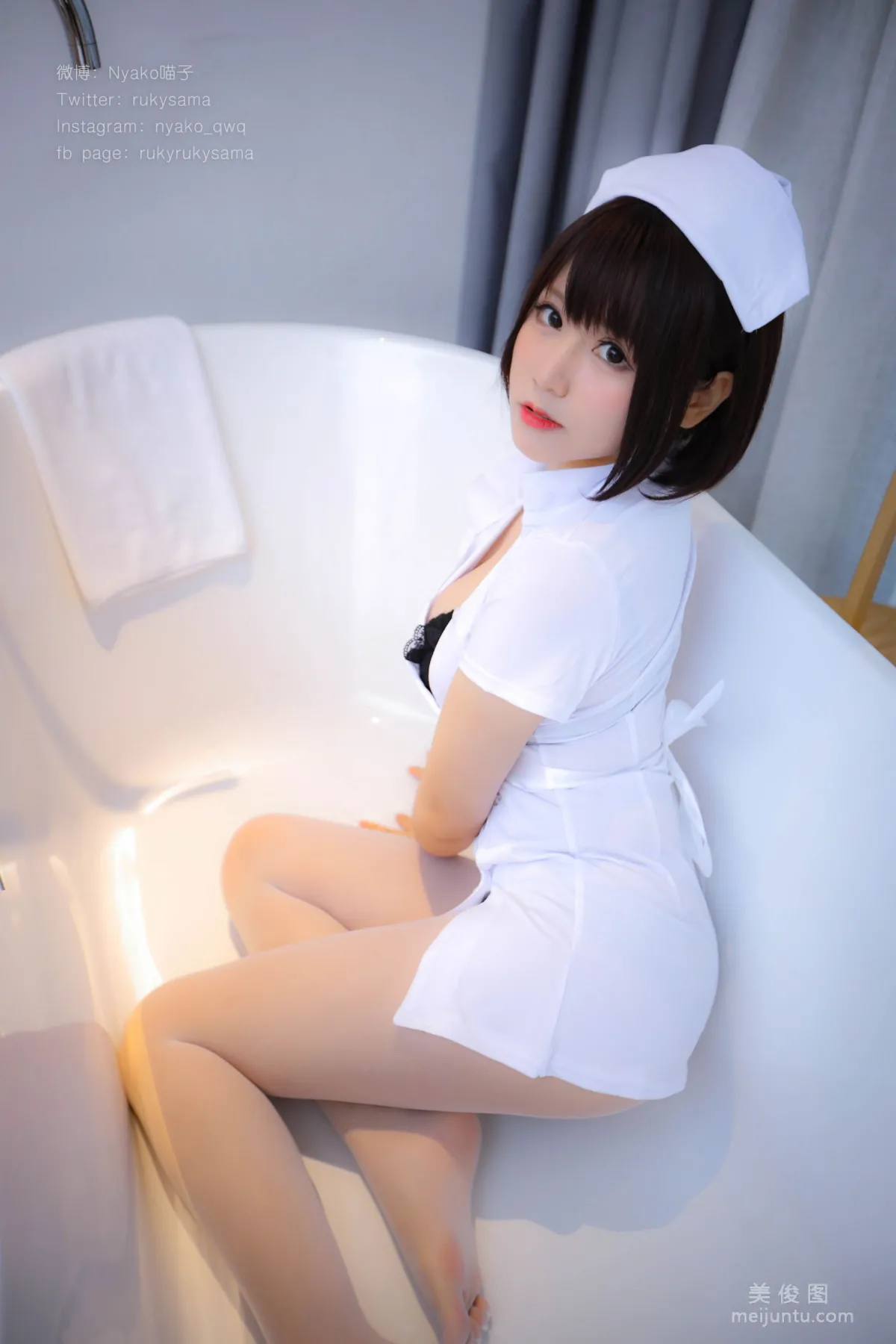 Nyako喵子 《白丝护士服》 写真集30