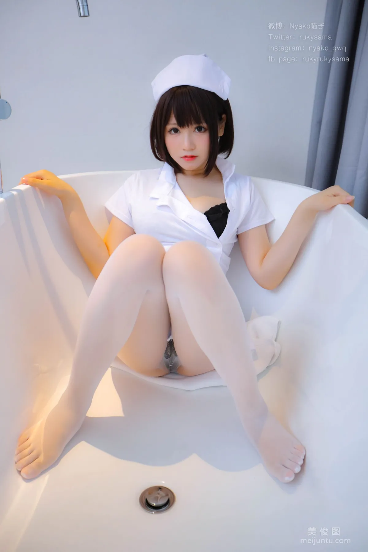 Nyako喵子 《白丝护士服》 写真集35