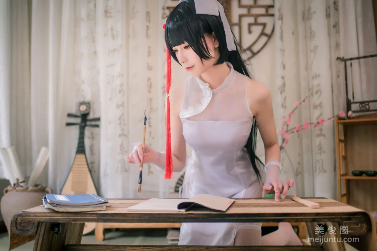 [网红美女Coser] 拼音拼嘤嘤 《高雄旗袍》 写真集9