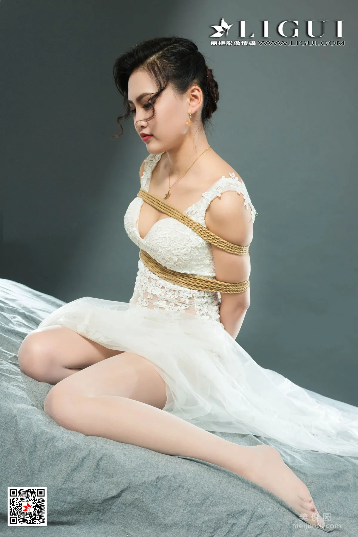 [丽柜Ligui] Model 安安 《婚纱美束》 写真集4