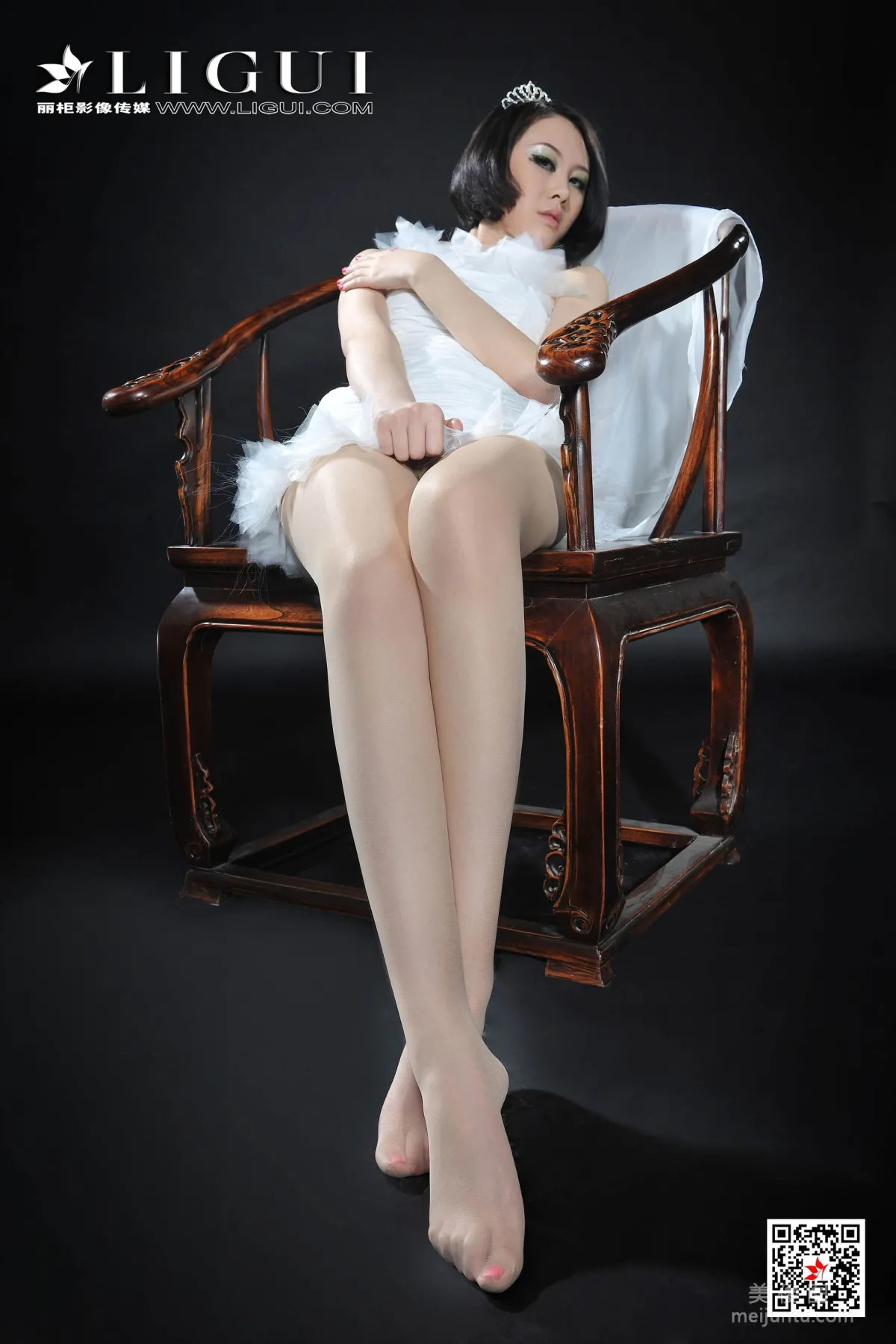 [丽柜Ligui] Model 菲菲 《女王》 写真集28