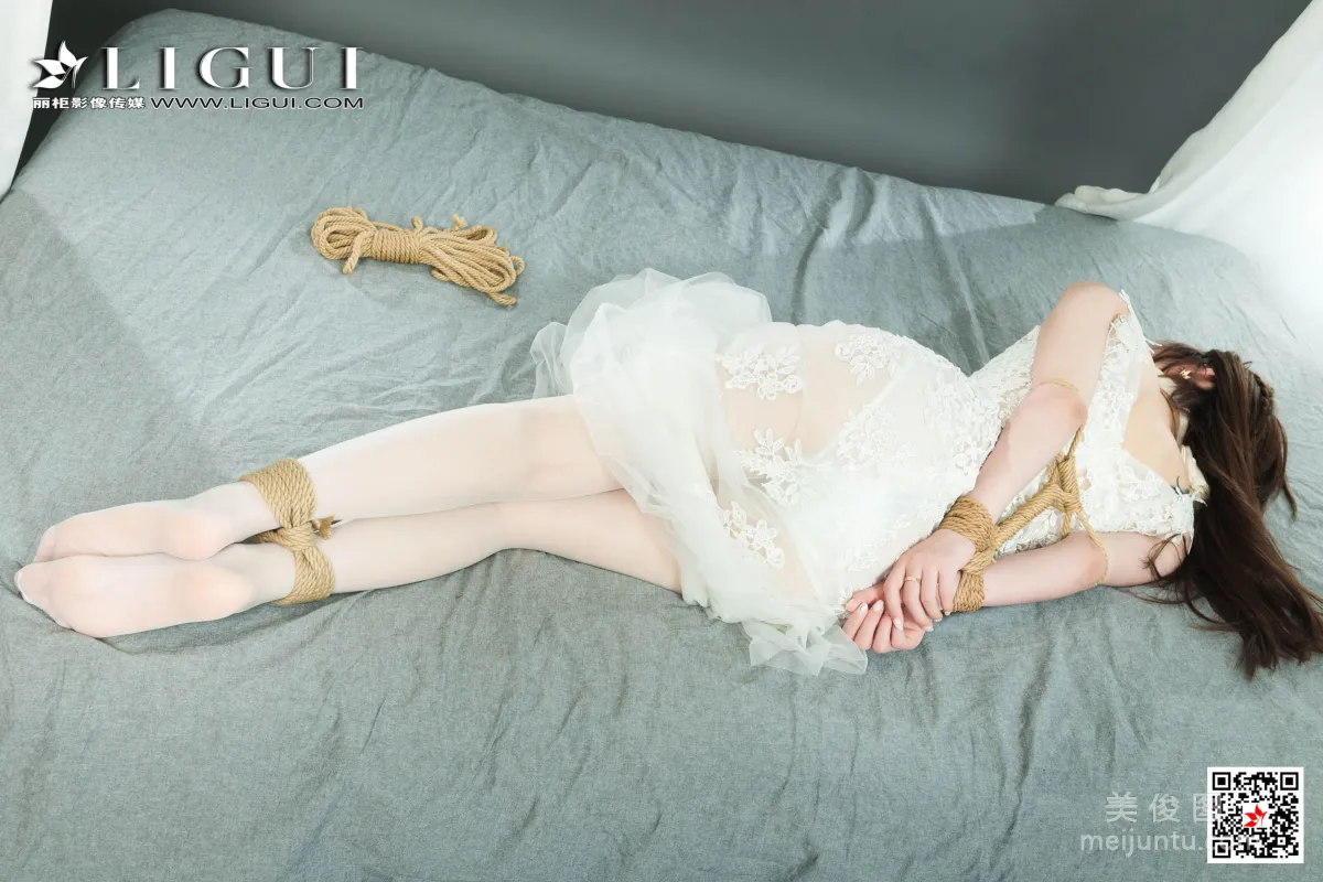 [丽柜Ligui] Model 天天 《蕾丝婚纱美束》 写真集42