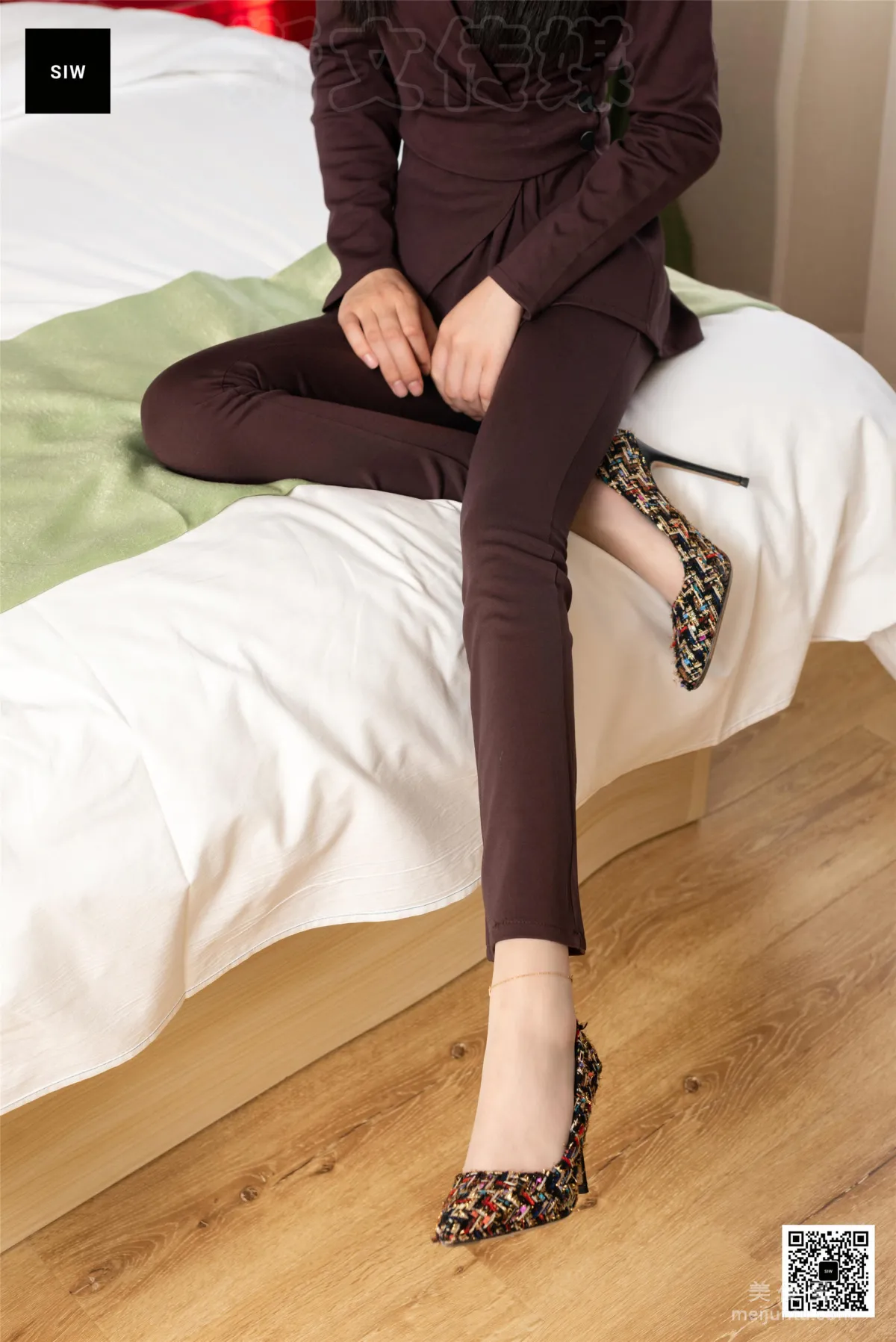 [斯文传媒SIW] 小谈 《绛紫纯棉时尚修身九分裤套装》 写真集52