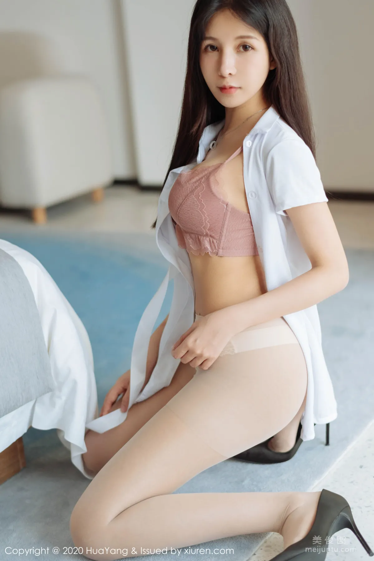 [花漾HuaYang] Vol.231 奥莉 《白衬衫与朦胧肉丝》 写真集29