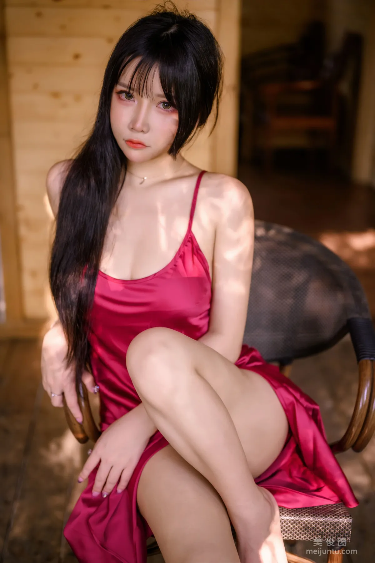 二次元妹子抱走莫子aa 《室外性感》 写真集36