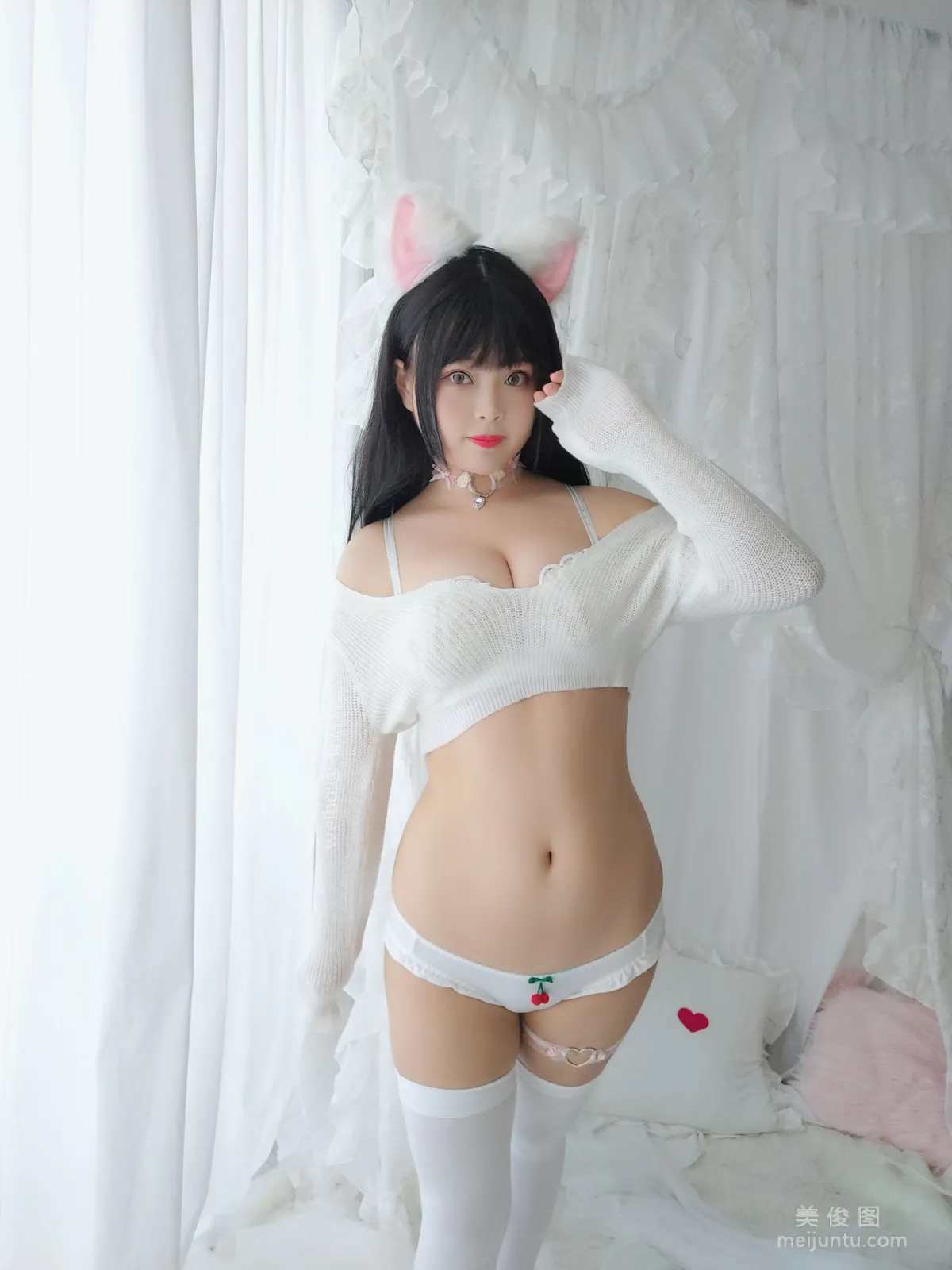 [COS福利] 萌系小姐姐-白烨- 《小奶猫》写真集14