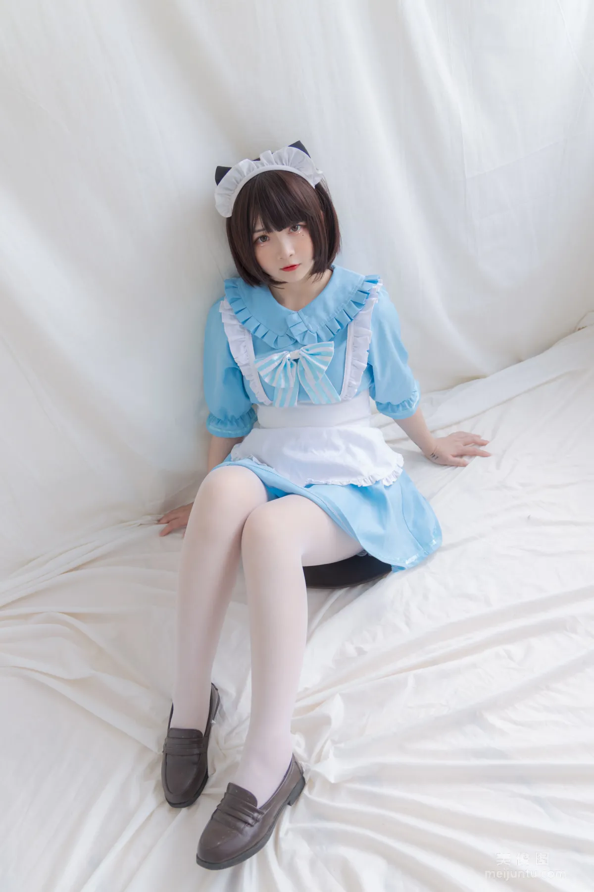 [COS福利] 二次元美女古川kagura 《蓝色小猫女仆》 写真集3