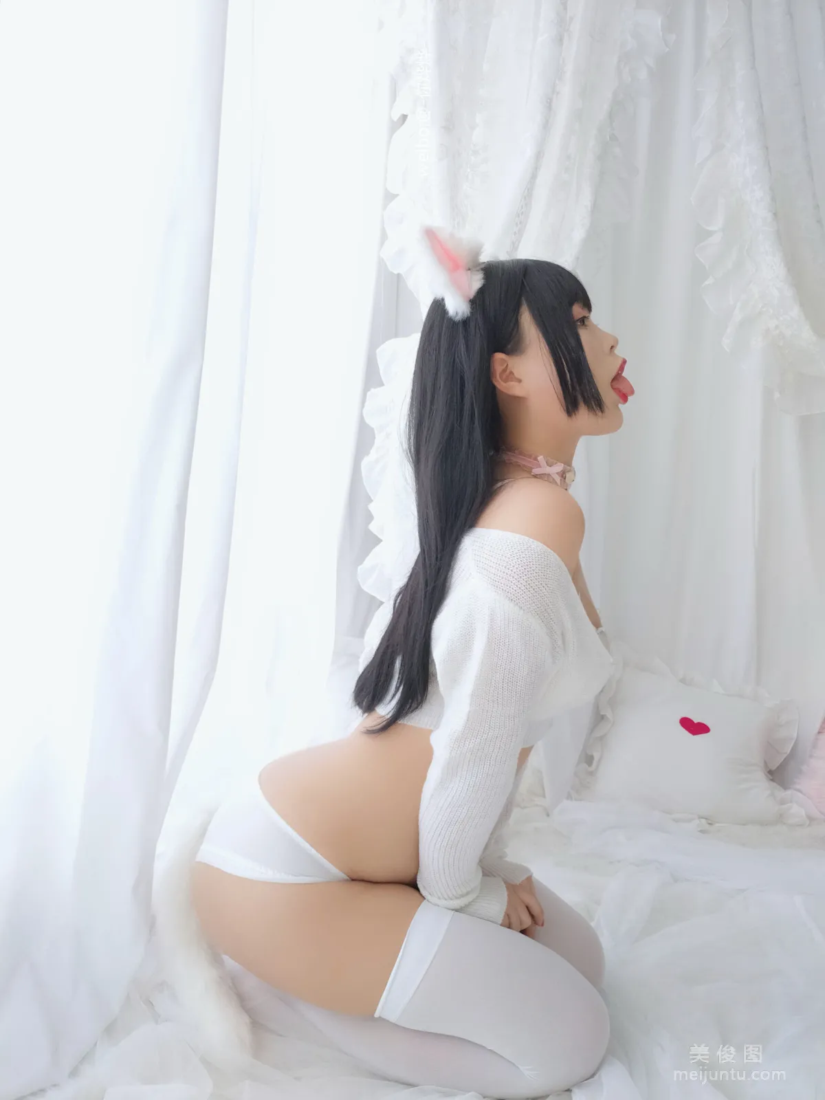 [COS福利] 萌系小姐姐-白烨- 《小奶猫》写真集29