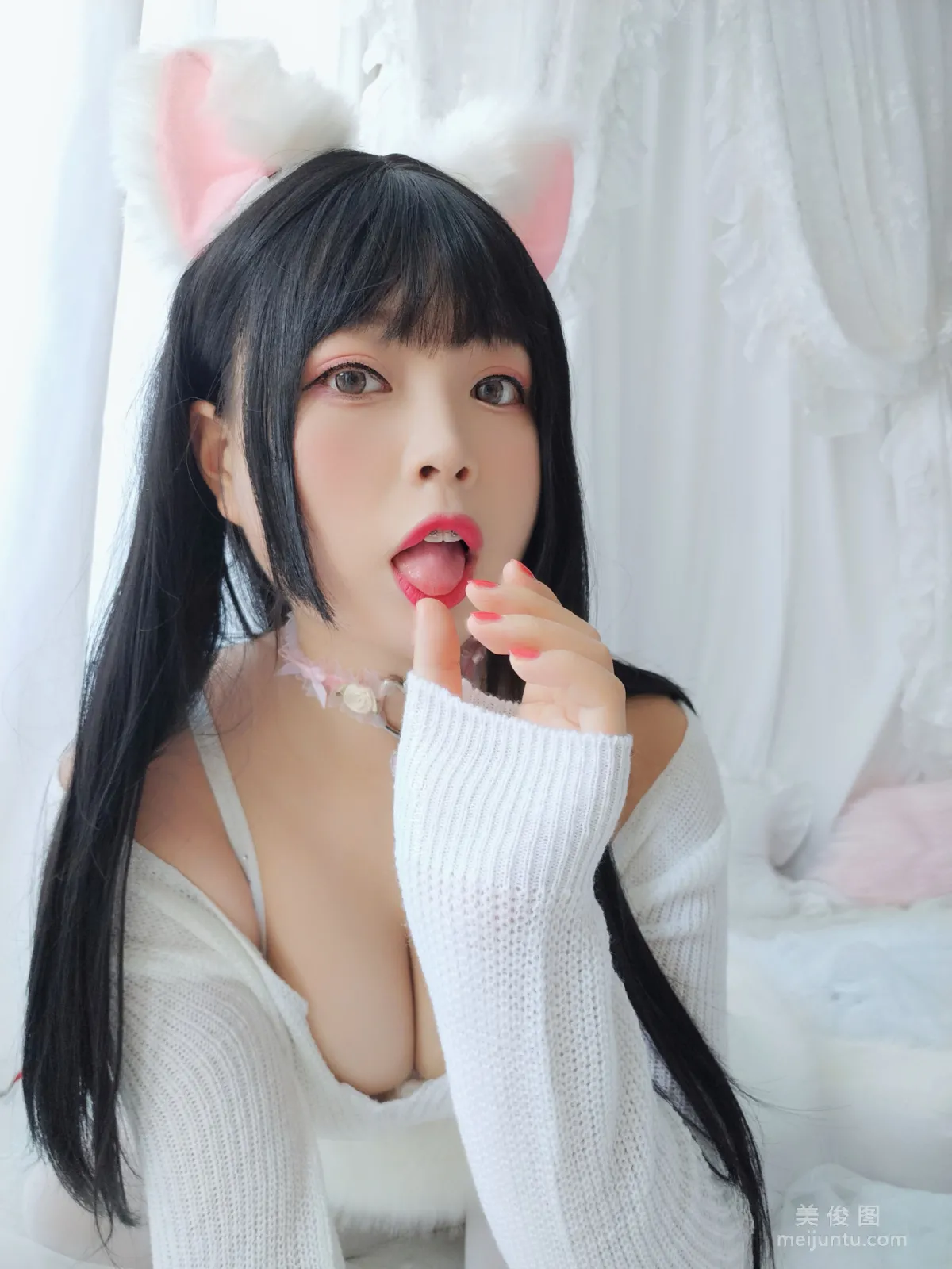 [COS福利] 萌系小姐姐-白烨- 《小奶猫》写真集49