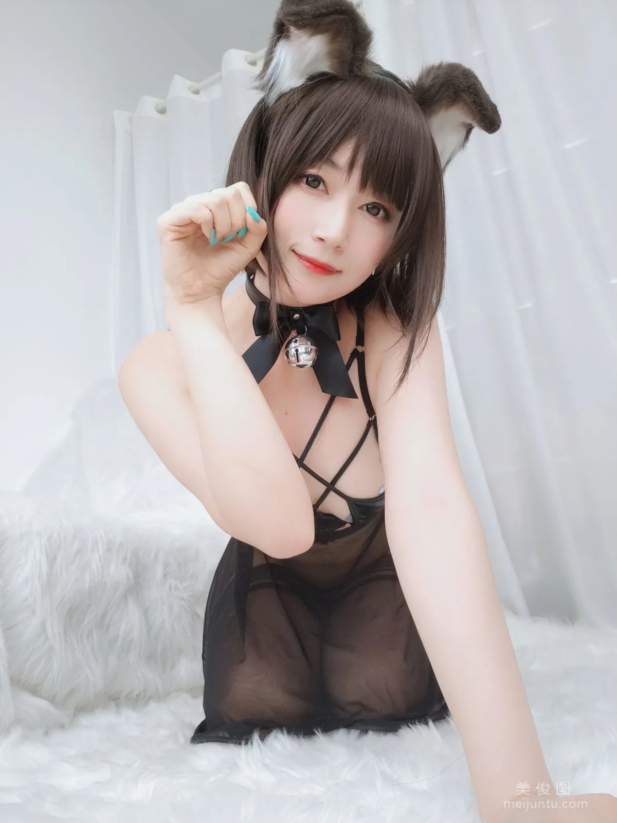 Coser小姐姐白银 《折耳狗》 写真集29