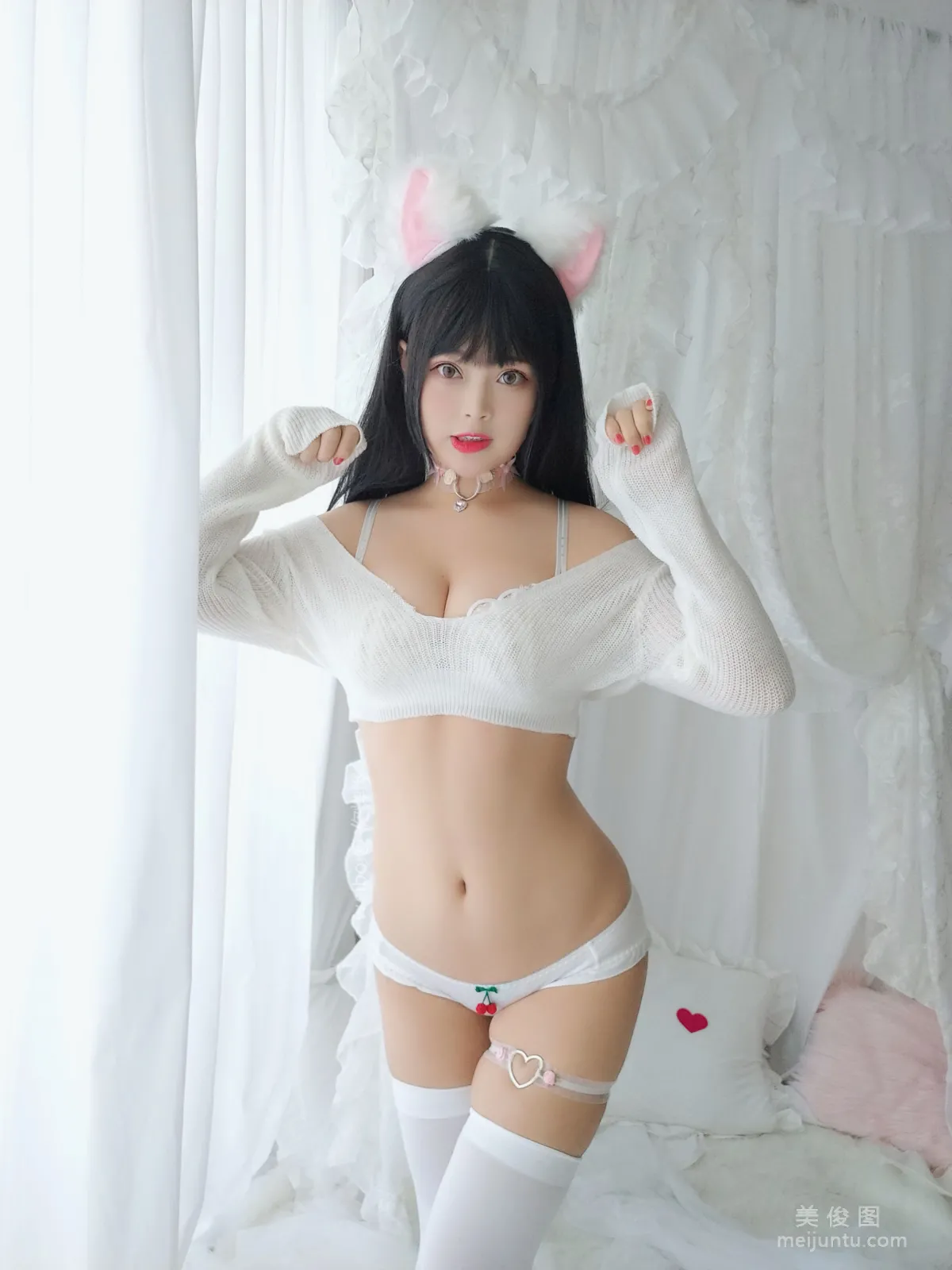 [COS福利] 萌系小姐姐-白烨- 《小奶猫》写真集13