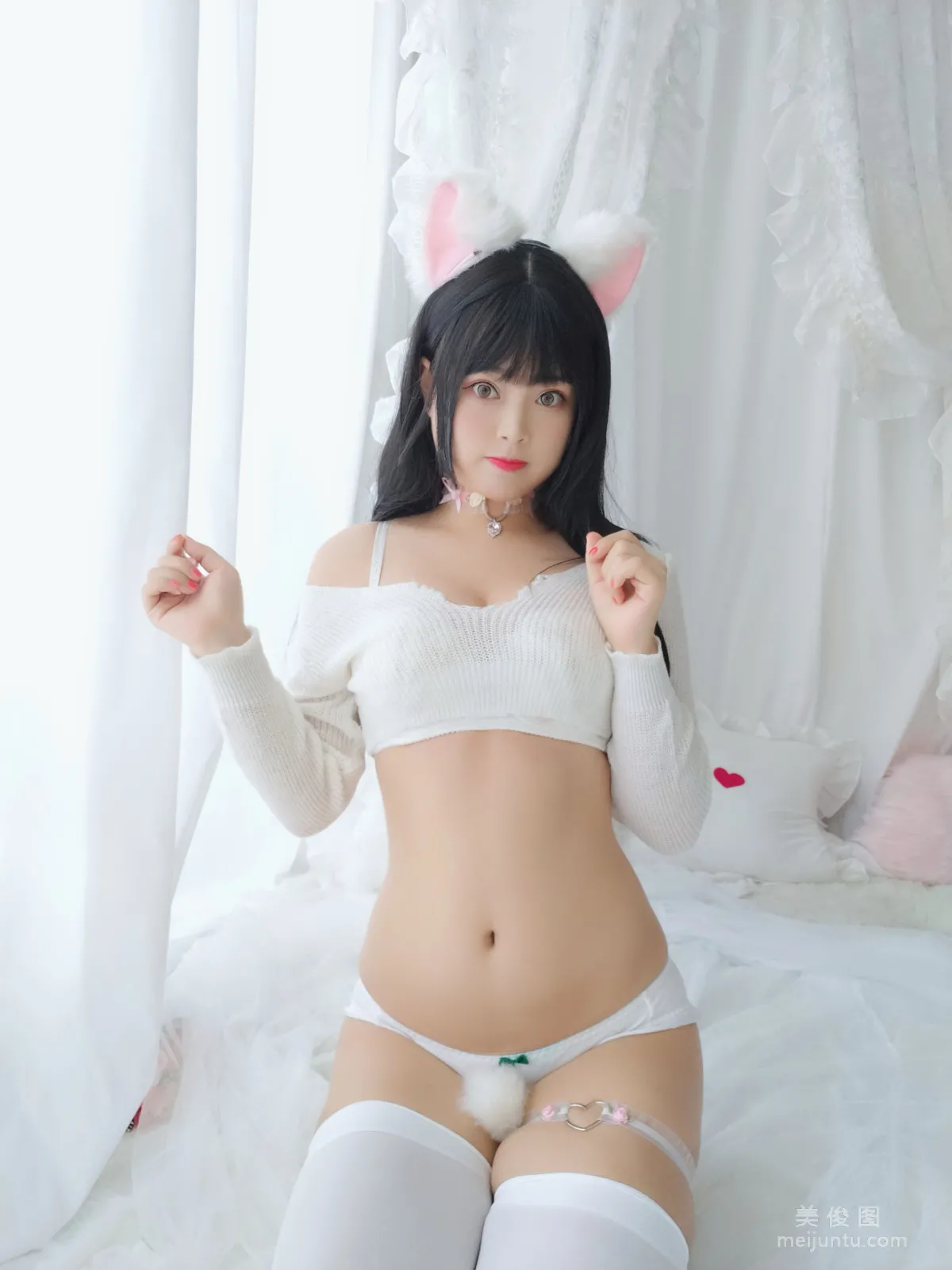 [COS福利] 萌系小姐姐-白烨- 《小奶猫》写真集24