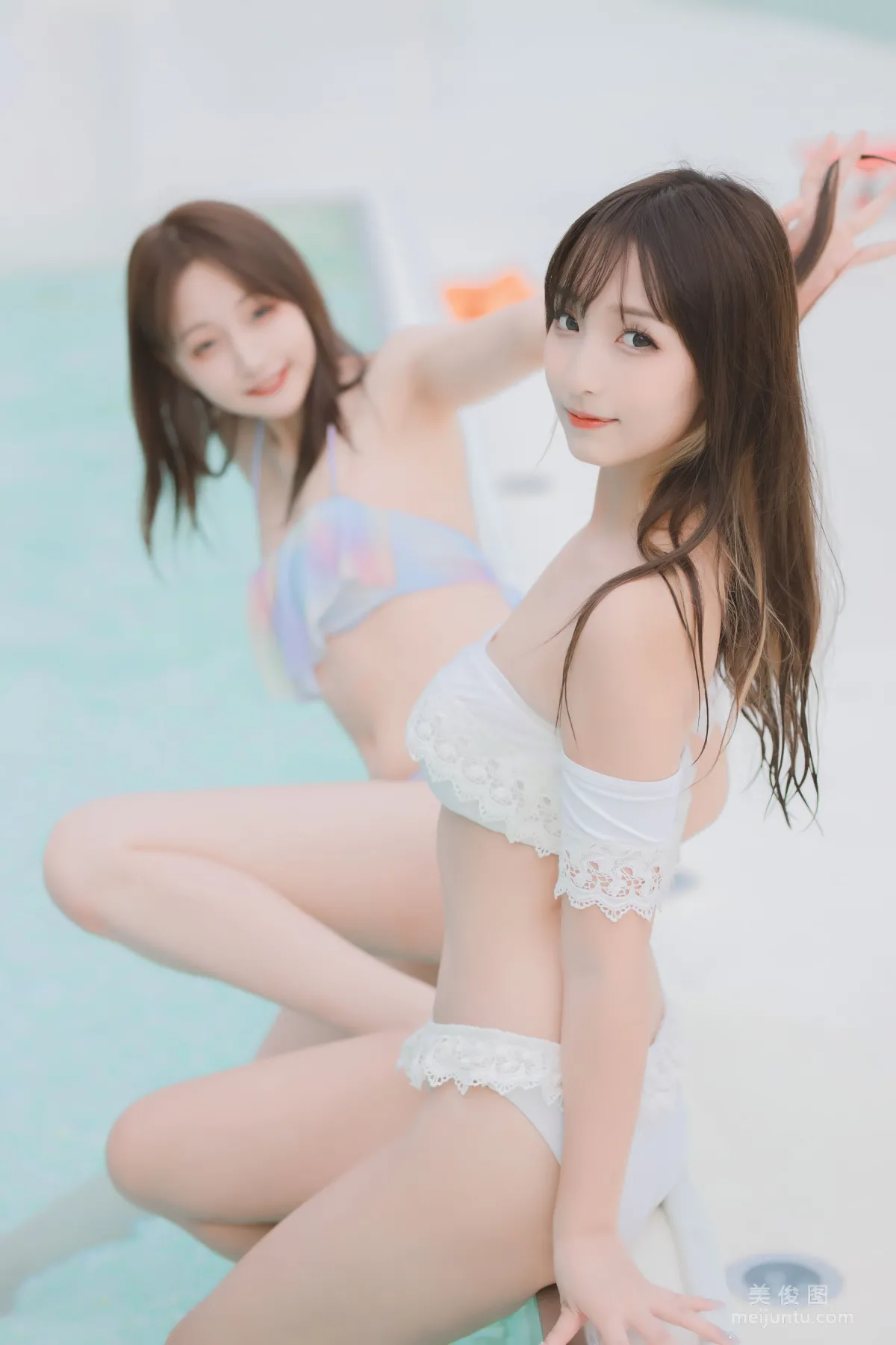 萝莉神楽板真冬 《笑颜水时计-夏日比基尼》 写真集57