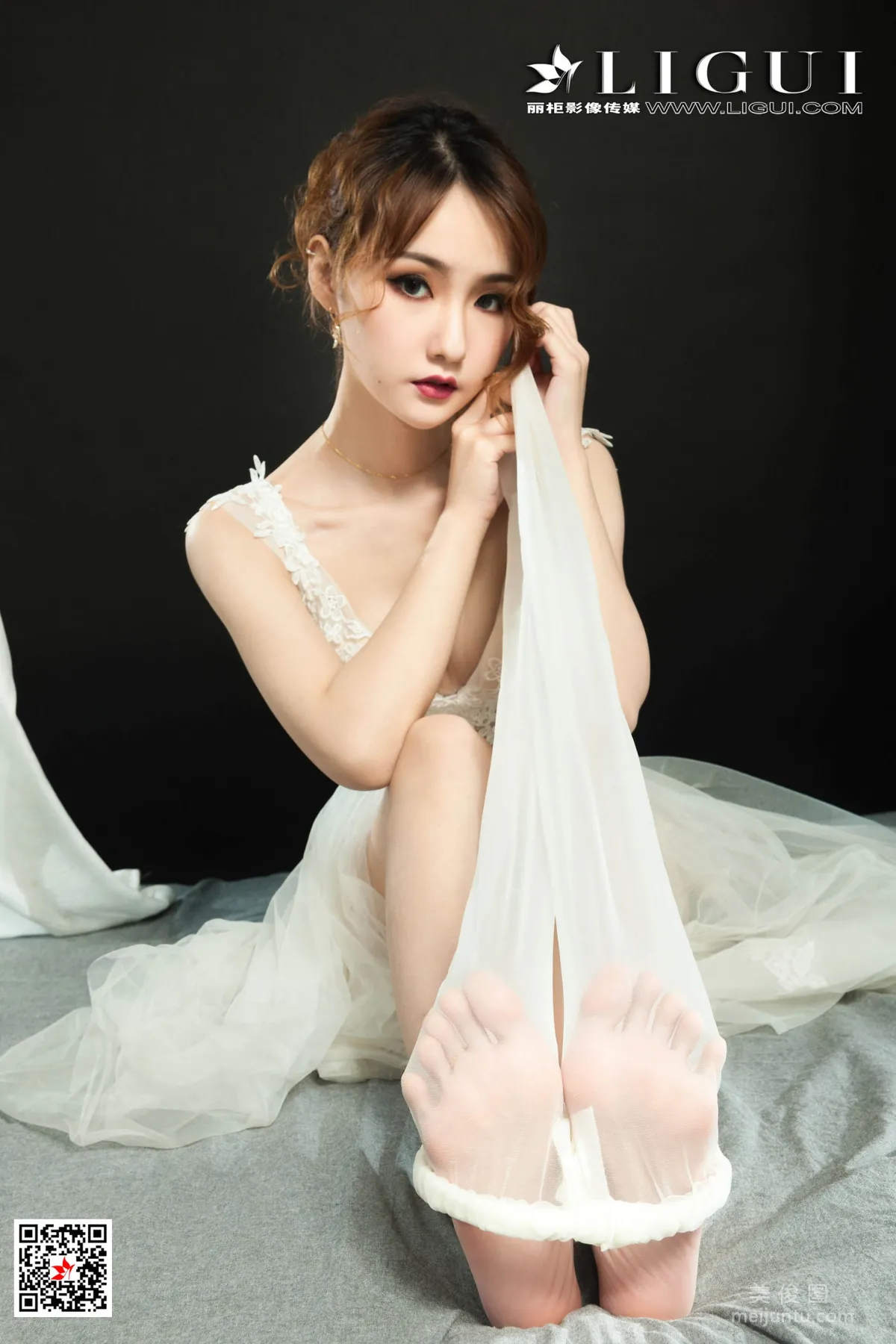 [丽柜美束Ligui] 蕊蕊 《婚纱绳艺》 写真集28