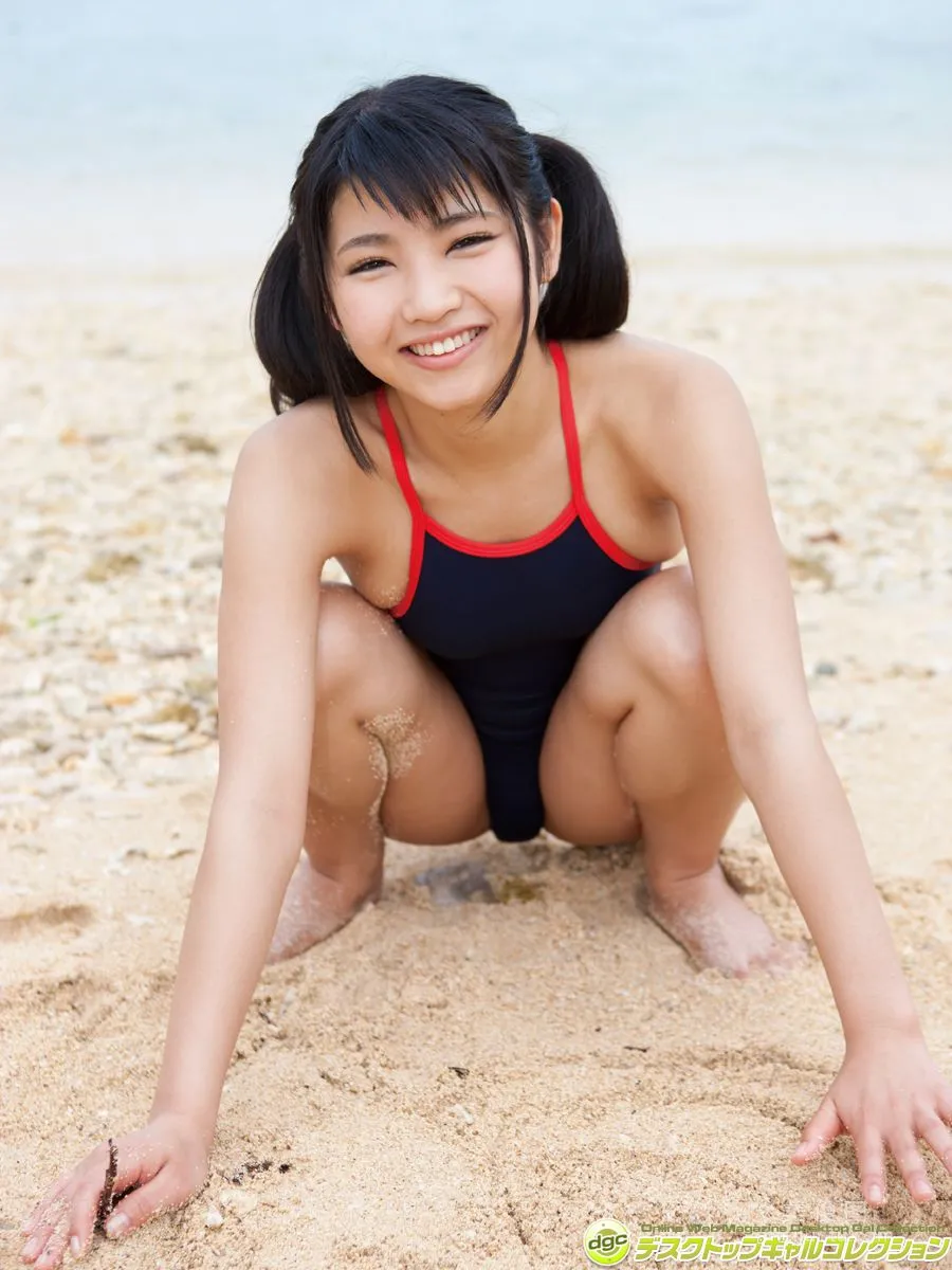 [DGC] 永井里菜 『桃乳＆形のいいお尻を揺らして大胆ポーズ！』  写真集35