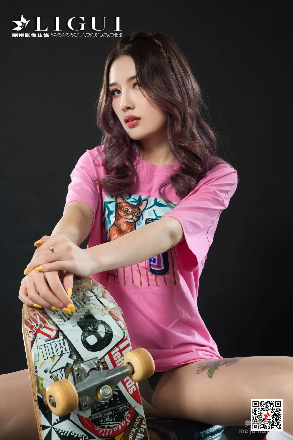[丽柜Ligui] Model 甜甜 - 滑板车女郎6