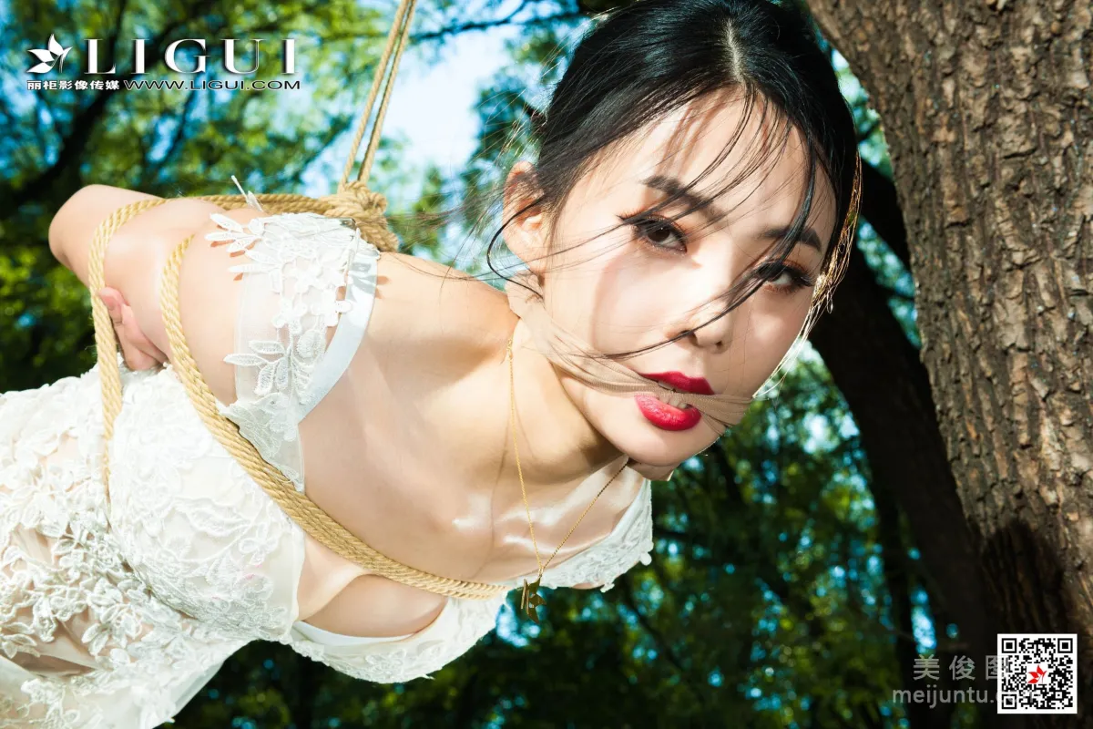 [丽柜美束Ligui] Model 白雪 - 婚纱长裙美束人体摄影31