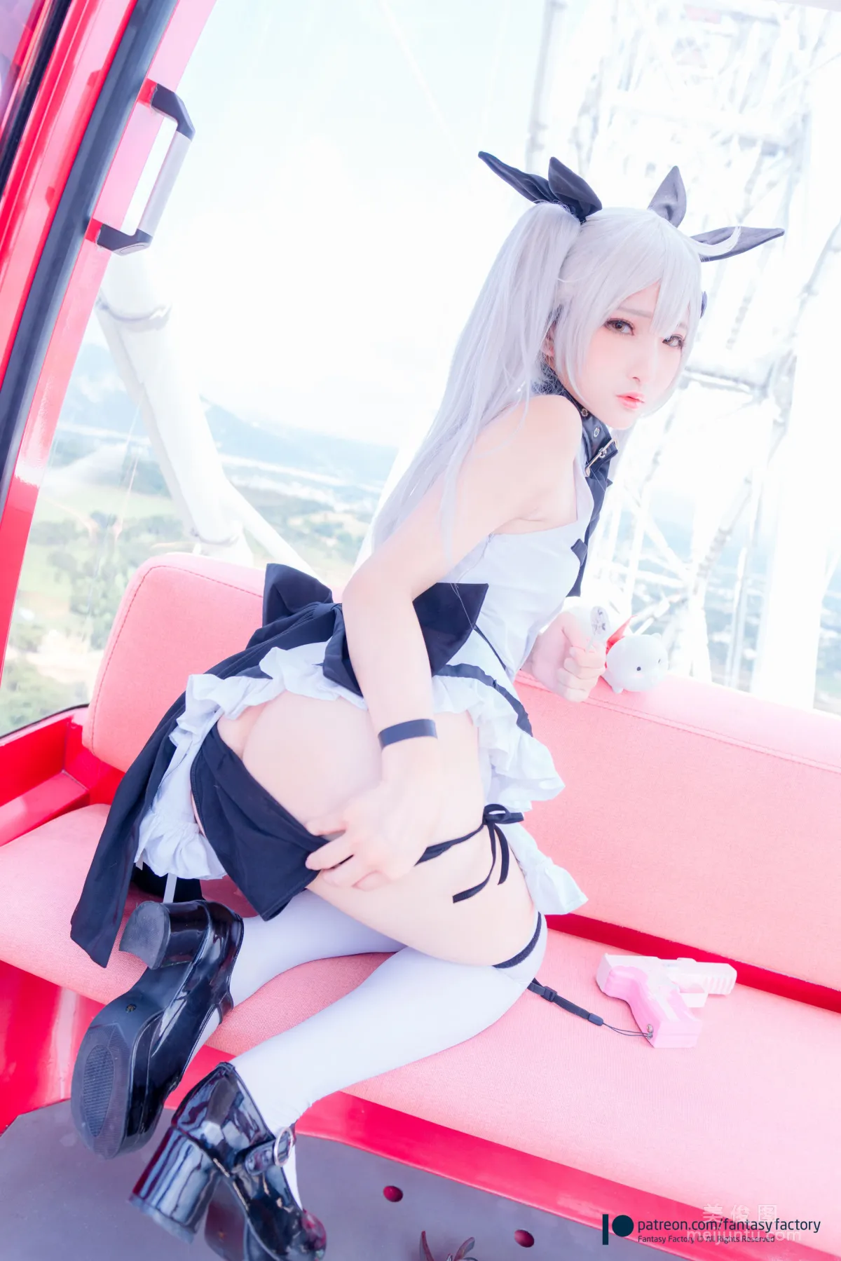 [Cosplay] 小丁 《Fantasy Factory》  黑白 薄纱 网袜 写真集25