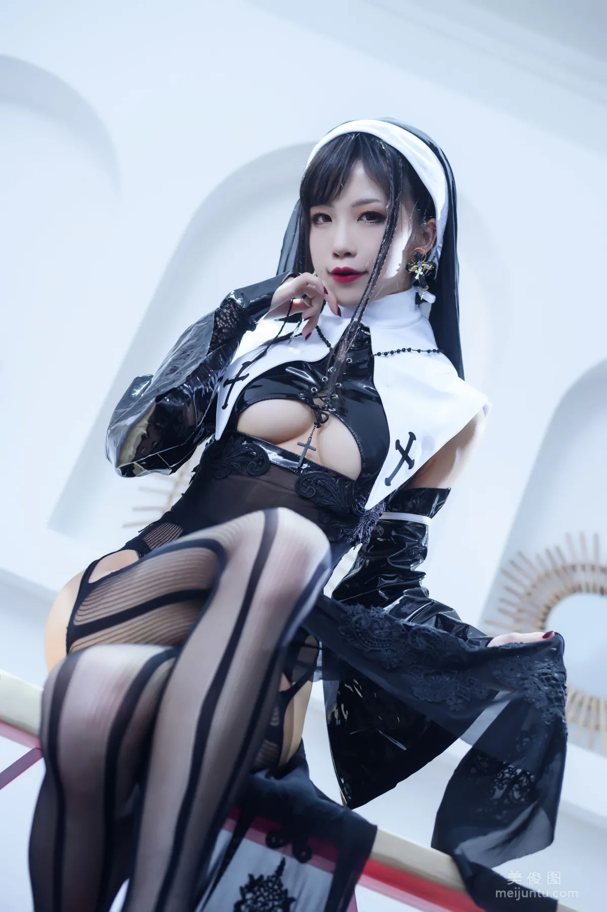 [Cosplay] 水淼aqua - 修女3