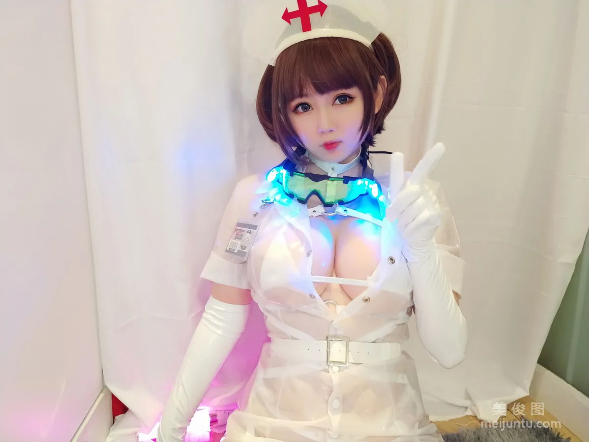 [Cosplay] 蜜桃少女是依酱呀 - 专属护士15