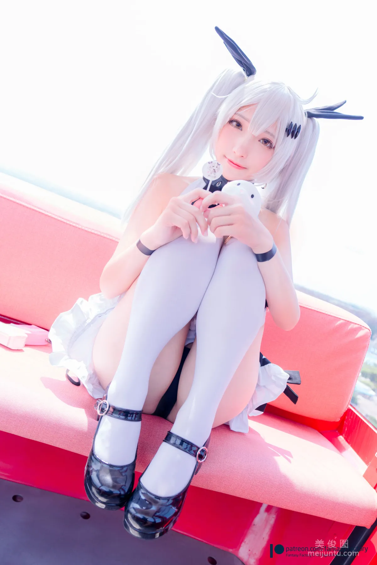 [Cosplay] 小丁 《Fantasy Factory》  黑白 薄纱 网袜 写真集21