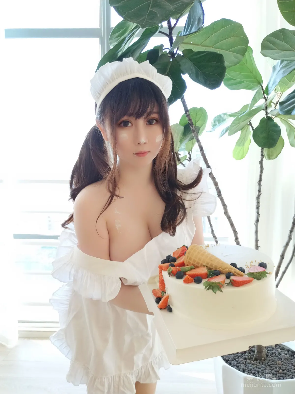 [Cosplay] 是依酱呀 - 小厨娘15