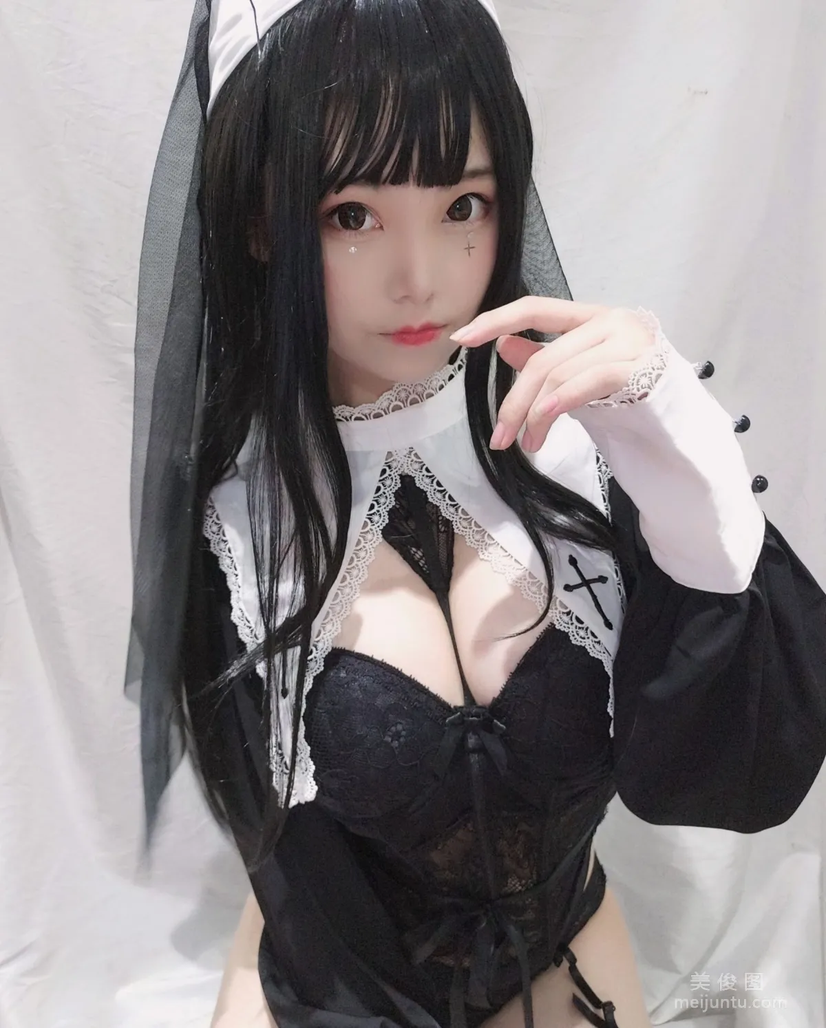 [Cosplay] 萌系小姐姐蜜汁猫裘 - 修女 写真集18