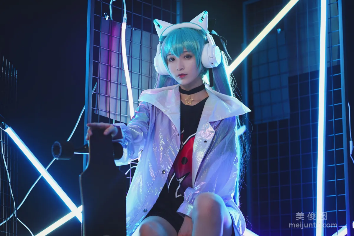 [Cosplay] 动漫博主铁板烧鬼舞w - 妖舞耳机miku 写真集4