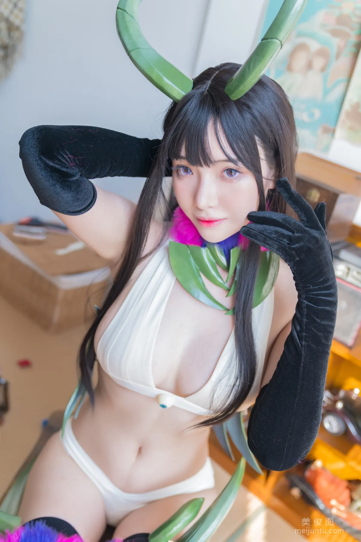 [Cosplay] 动漫博主雯妹 - 恶魔姐姐 写真集20