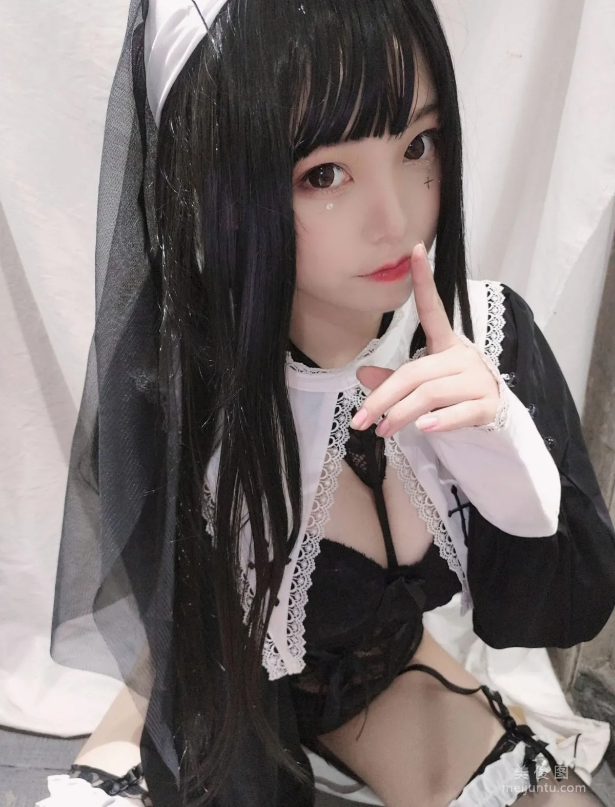 [Cosplay] 萌系小姐姐蜜汁猫裘 - 修女 写真集16