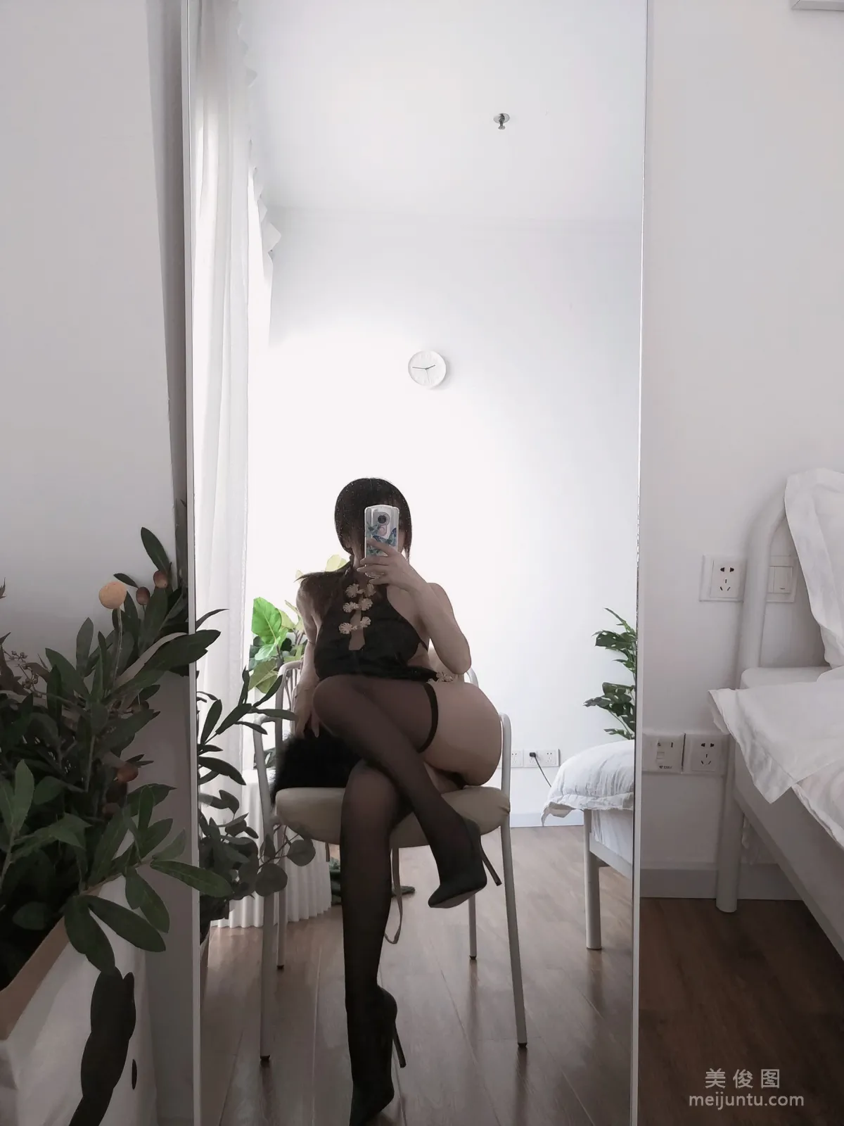 [Cosplay] 白嫩美少女鬼畜瑶 - 黑色短款旗袍26