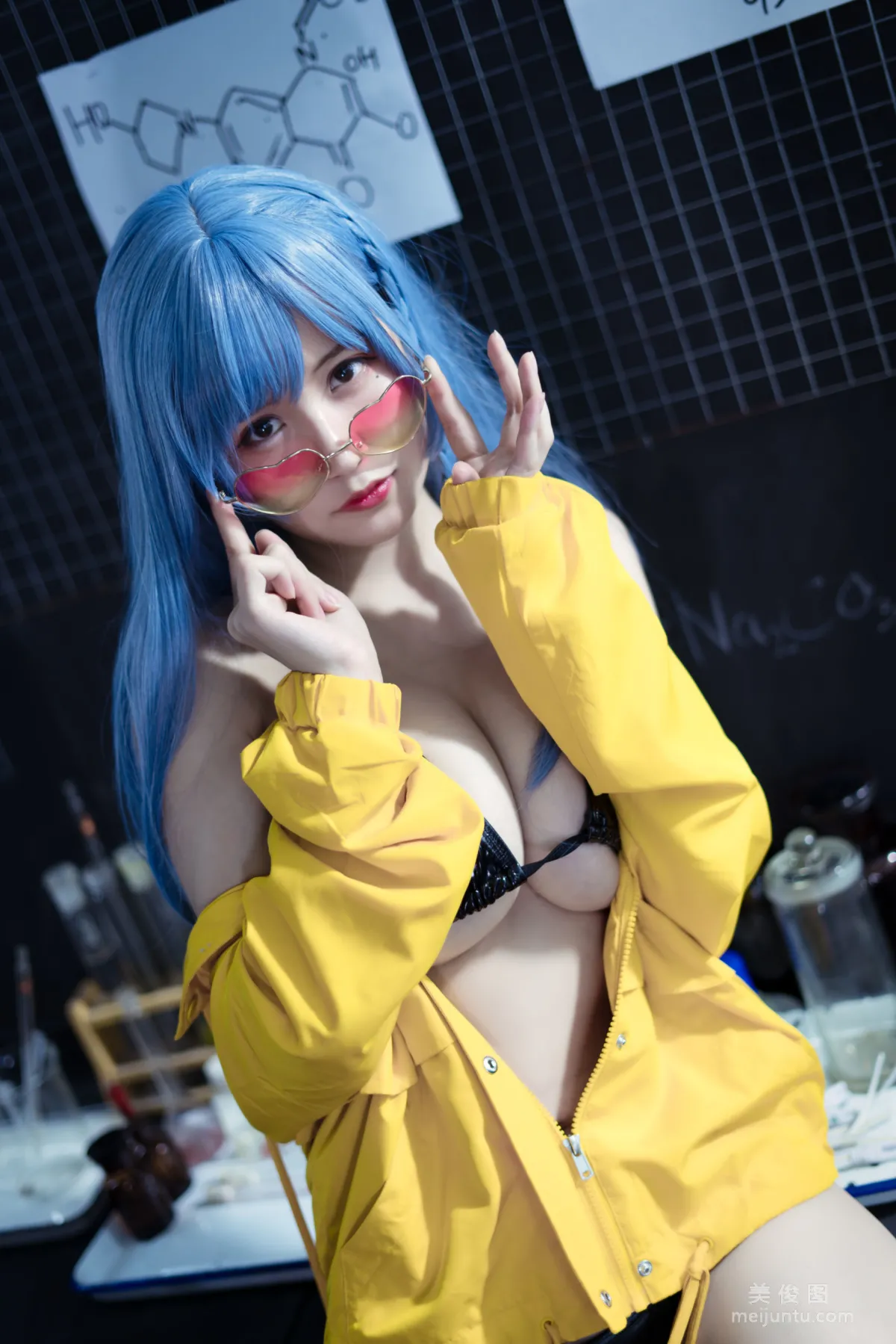 [网红COSER] 动漫博主小仓千代w - 舰长 写真集30