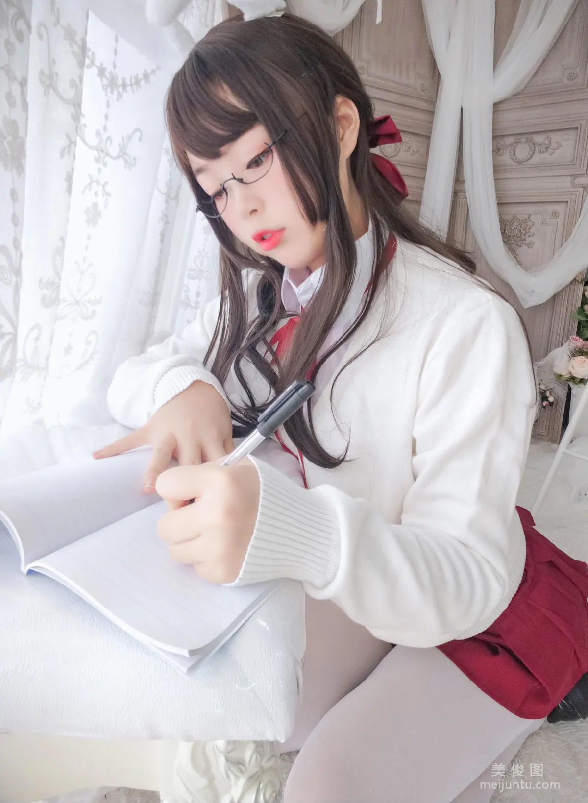 [网红COSER] 萌系小姐姐-白烨- - 发情期 写真集26