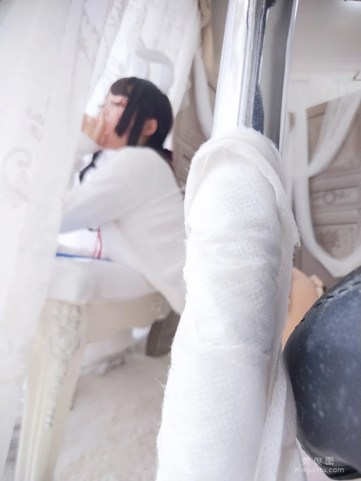 [网红COSER] 萌系小姐姐-白烨- - 发情期 写真集24