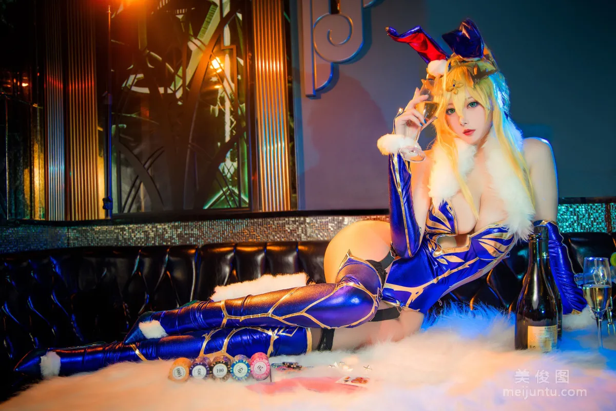 [网红COSER] 高颜值coser念念_D - 白枪呆兔女郎 写真集11